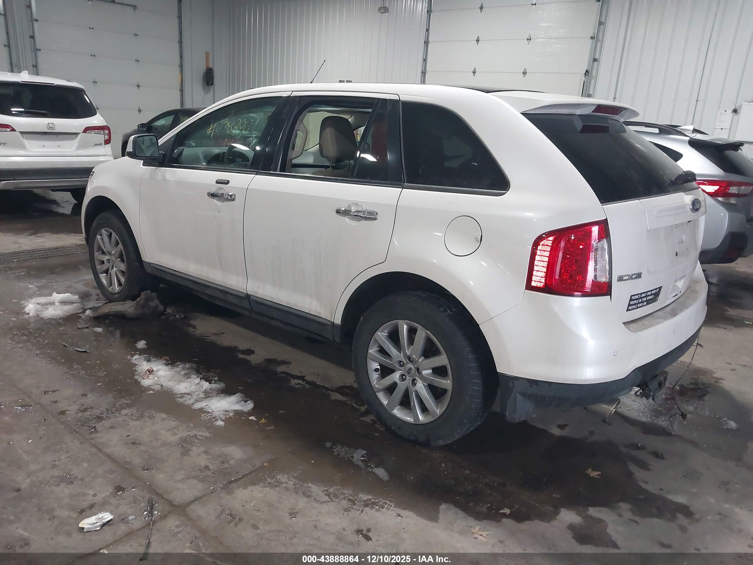 FORD EDGE image 3