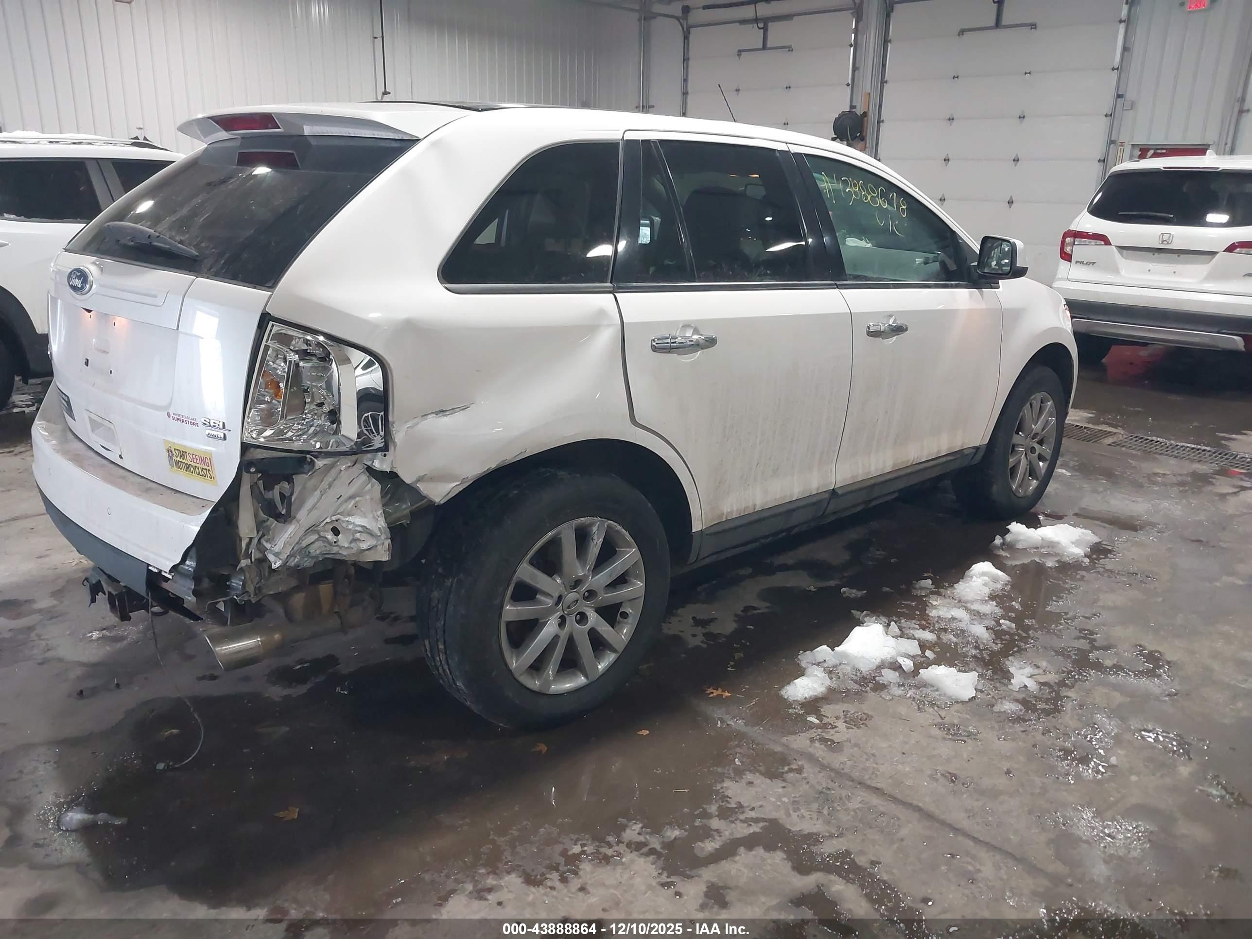 FORD EDGE image 4