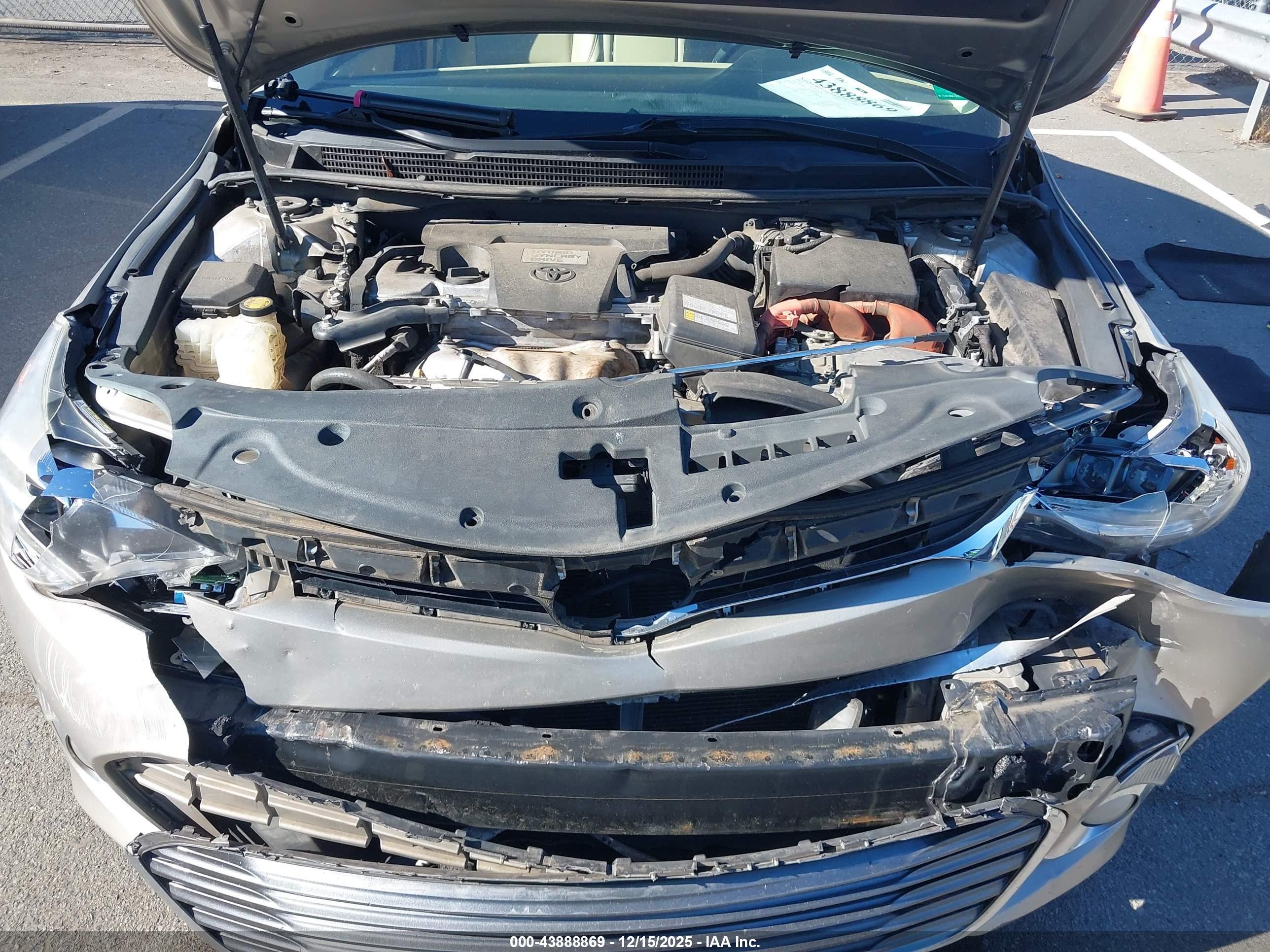 TOYOTA AVALON image 10