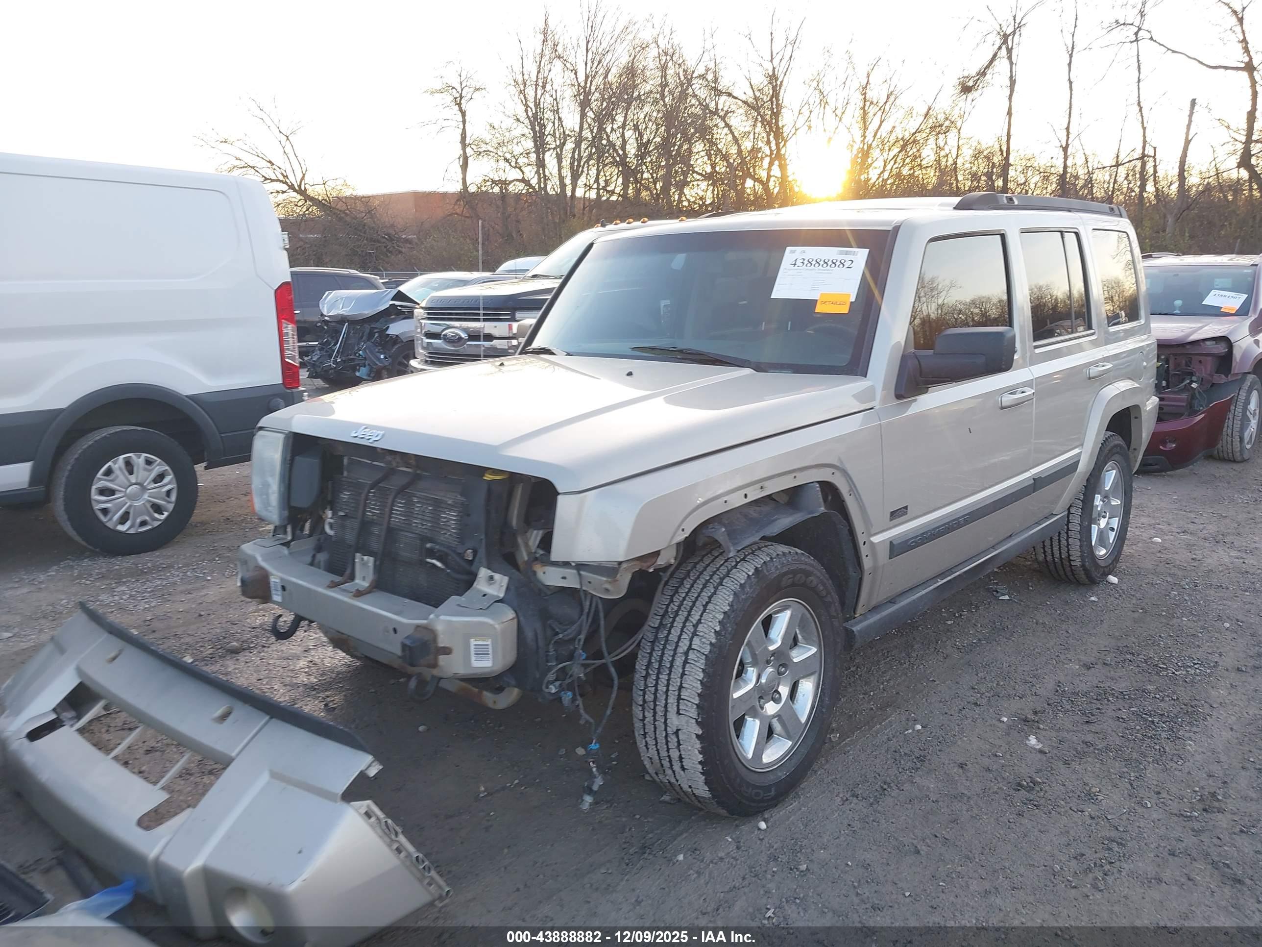 JEEP COMMANDER image 2