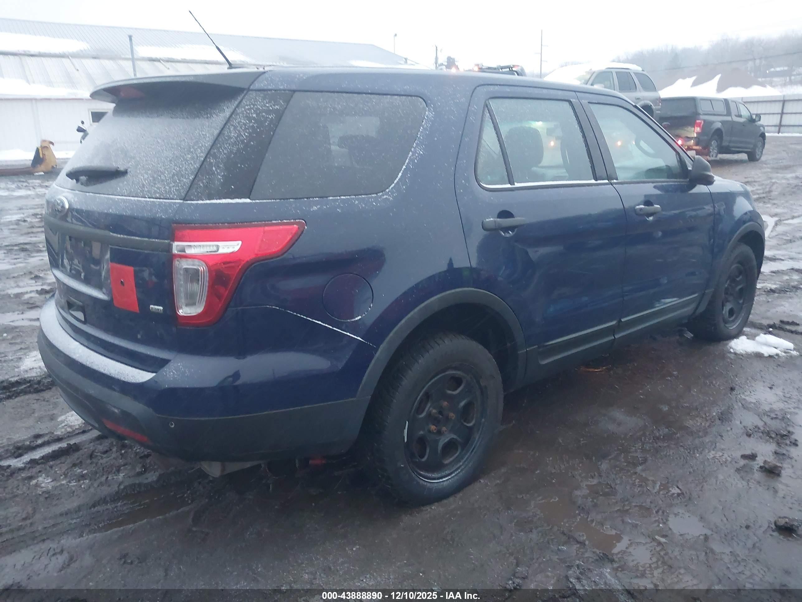 FORD UTILITY image 4