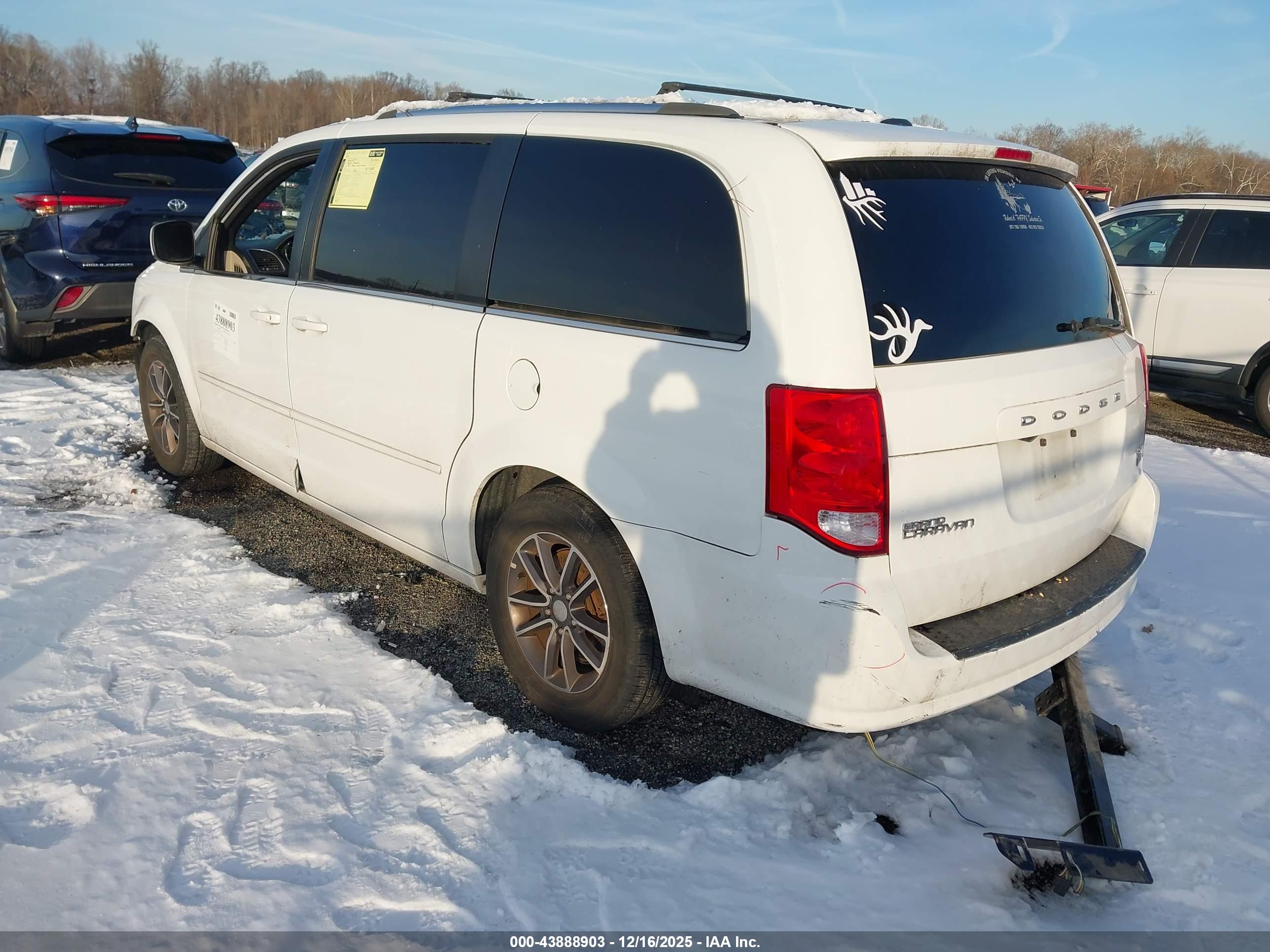DODGE GRAND image 3