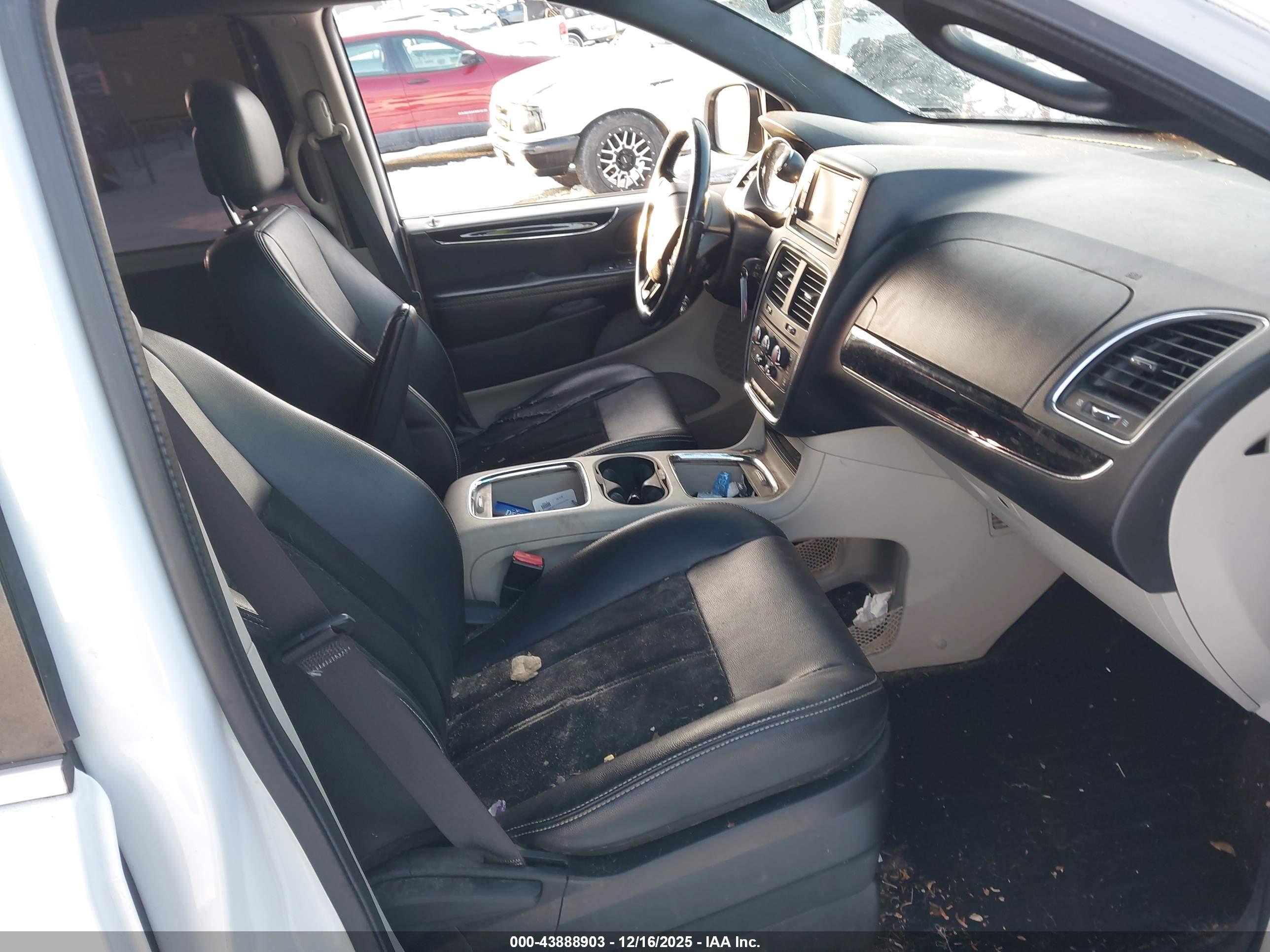 DODGE GRAND image 5