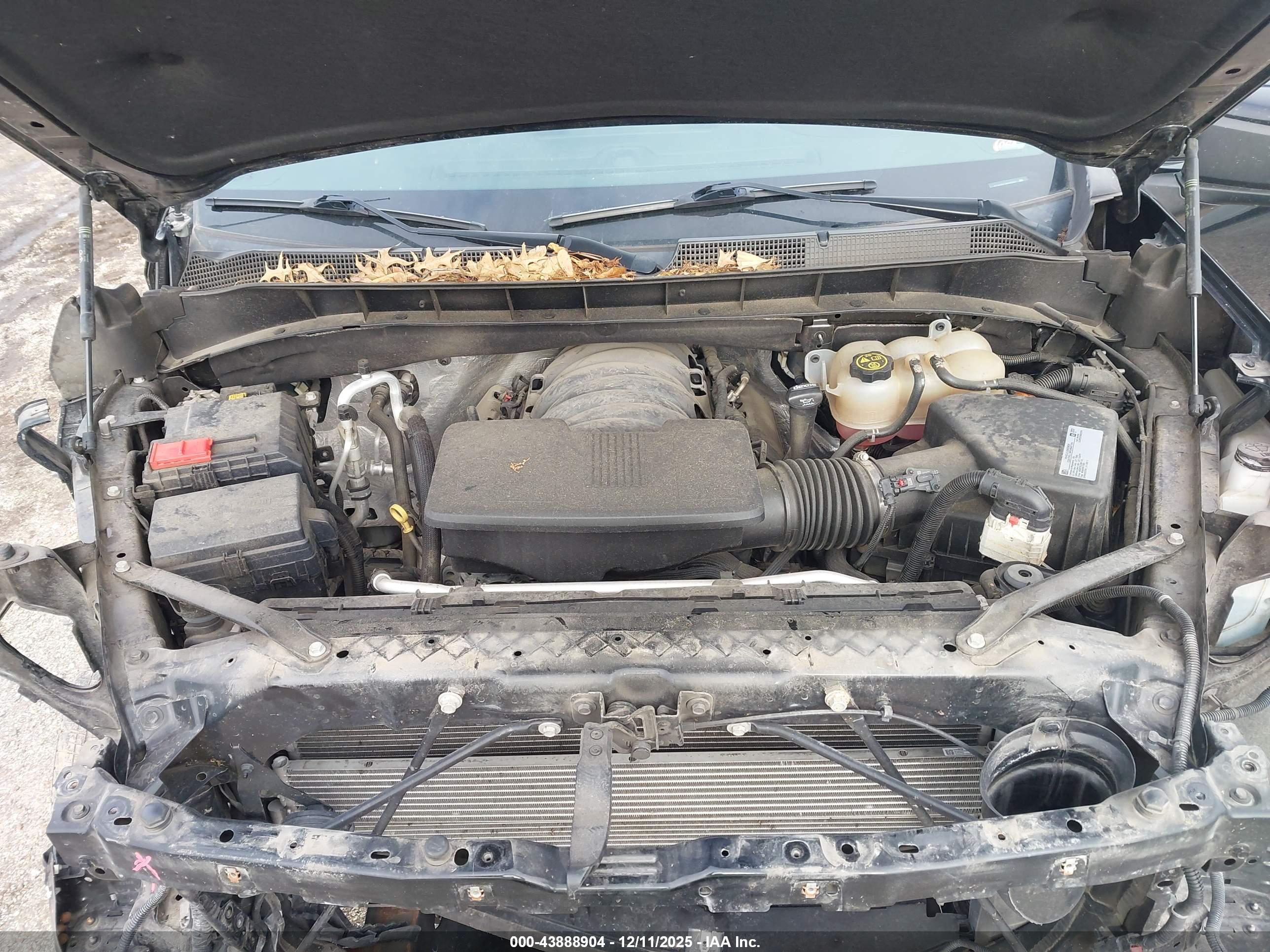 CHEVROLET SILVERADO image 10