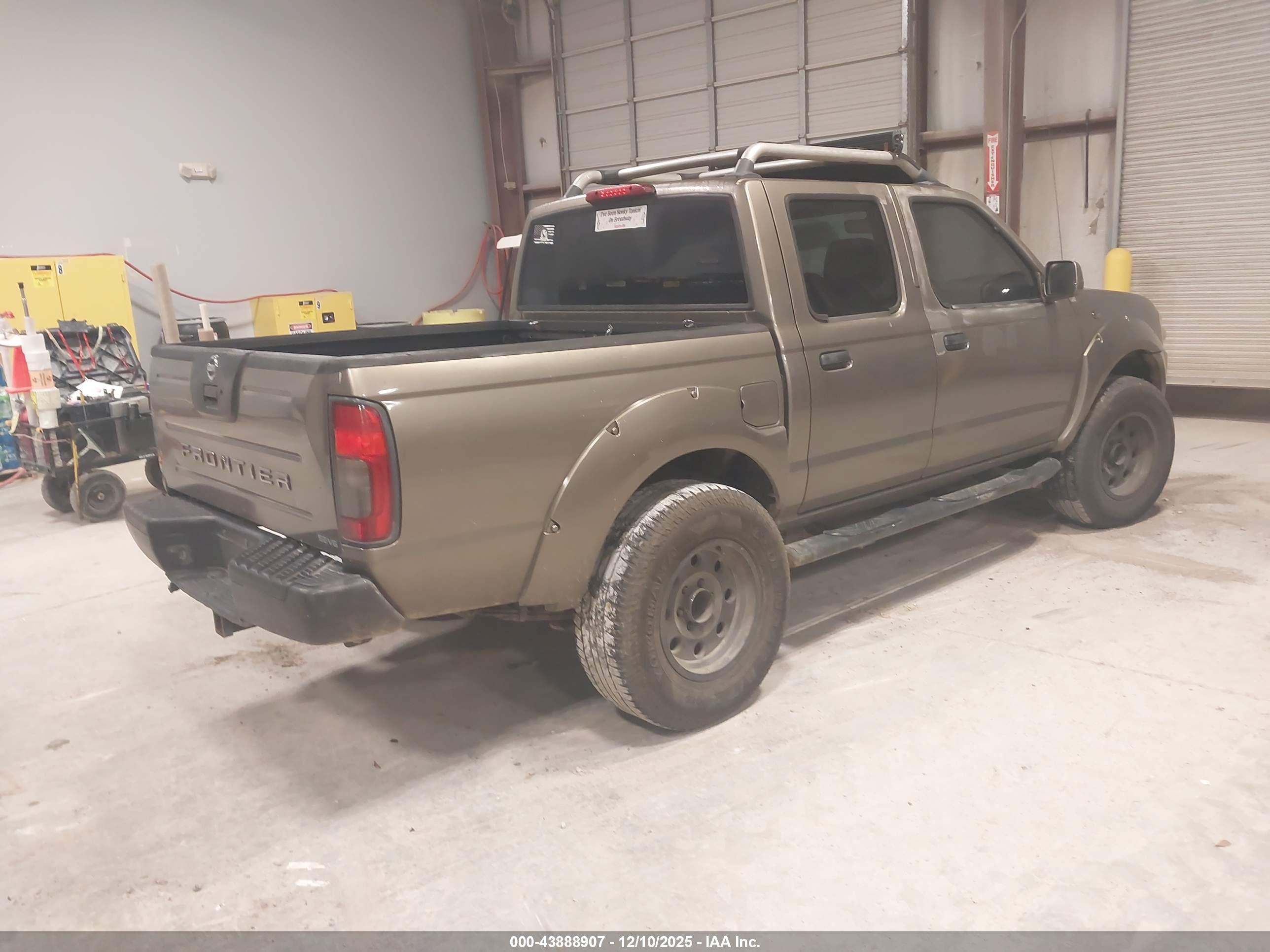 NISSAN FRONTIER image 4