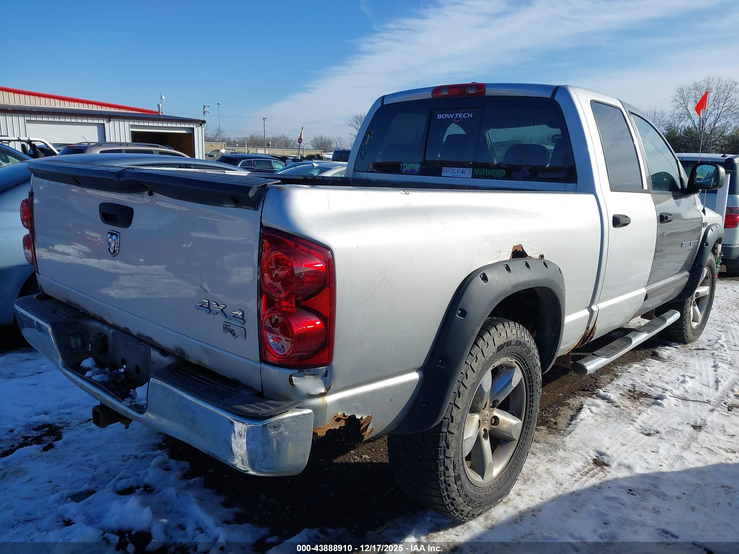 DODGE RAM image 4