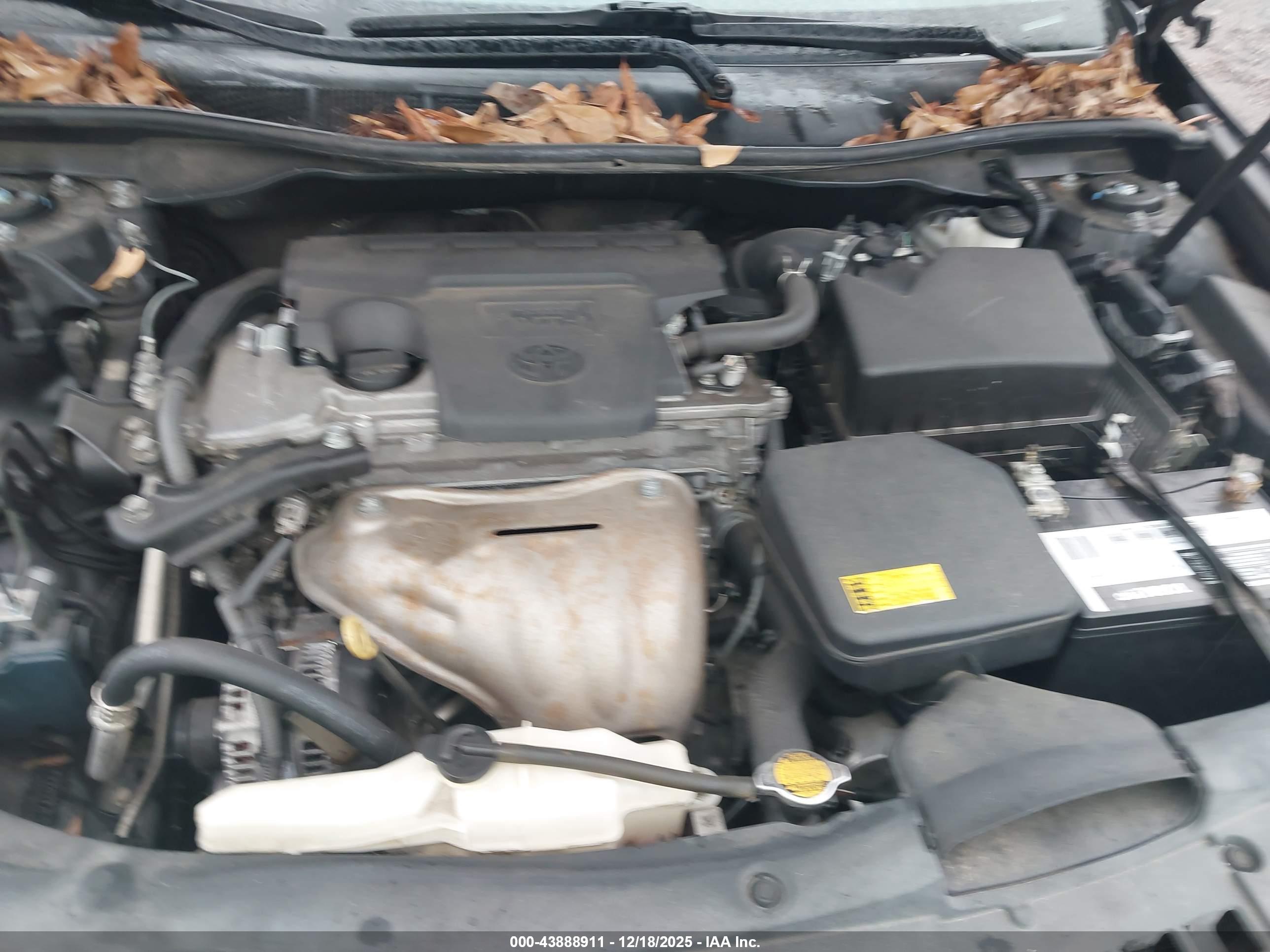 TOYOTA CAMRY image 10