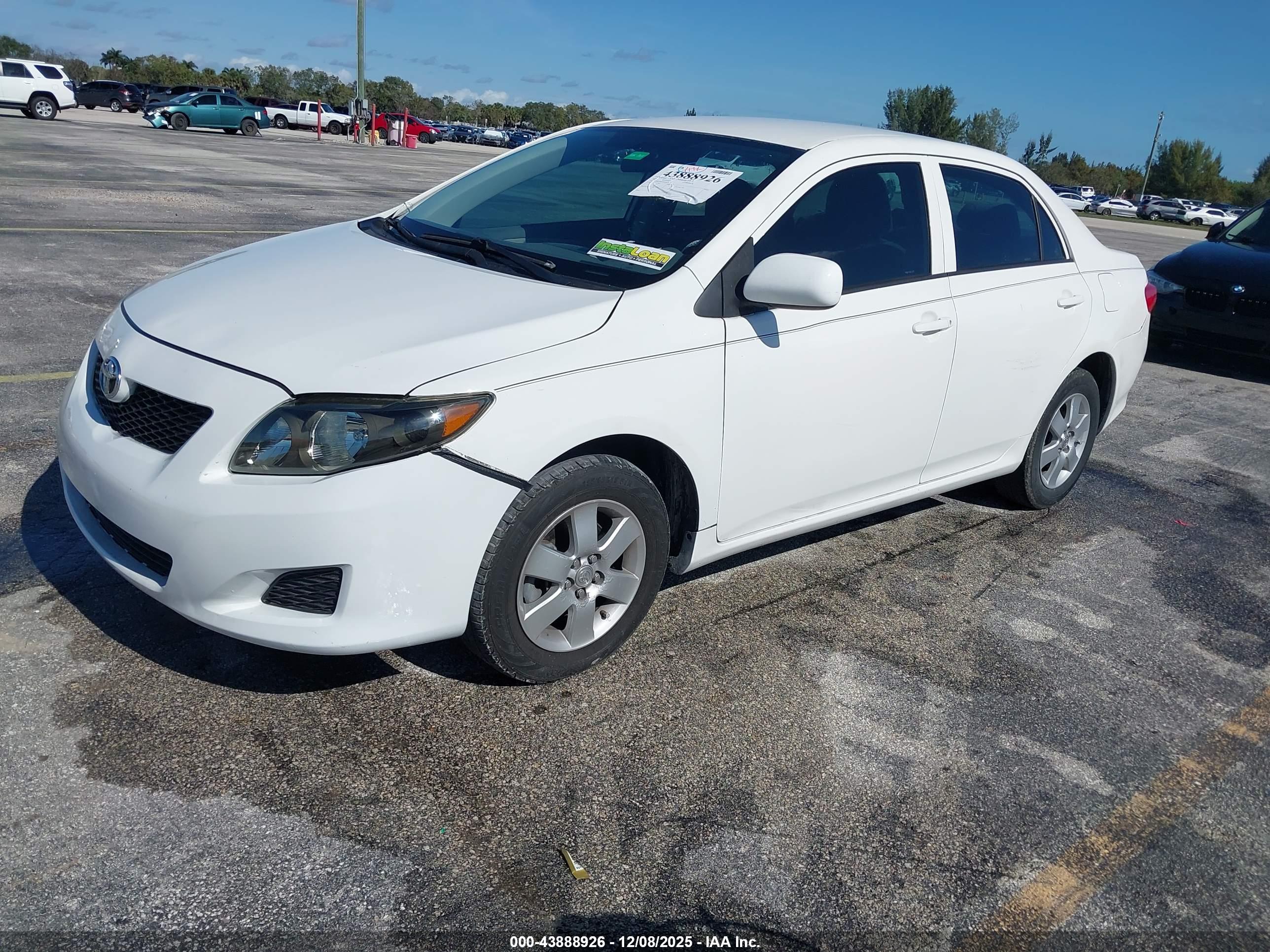 TOYOTA COROLLA image 2
