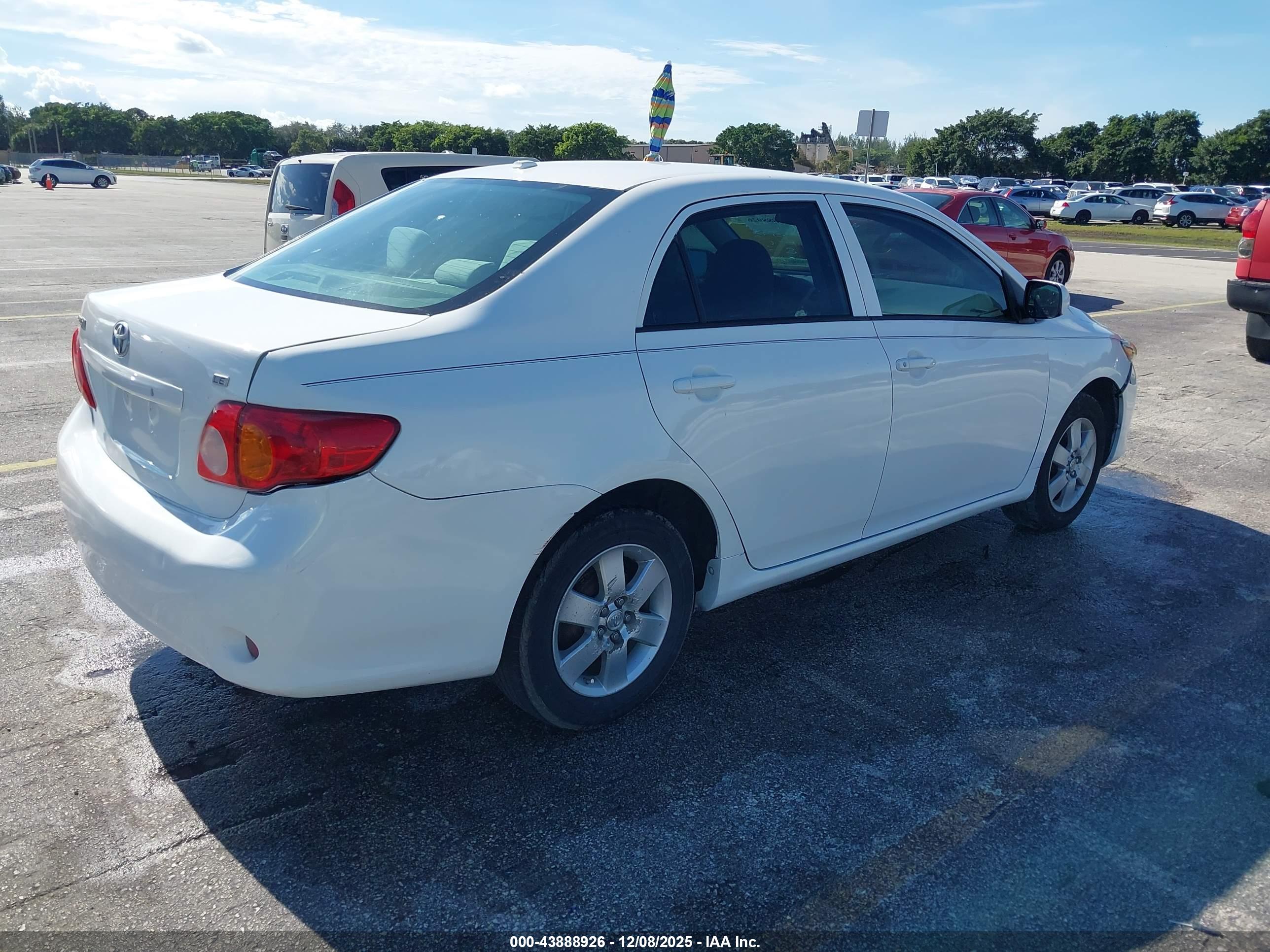 TOYOTA COROLLA image 4