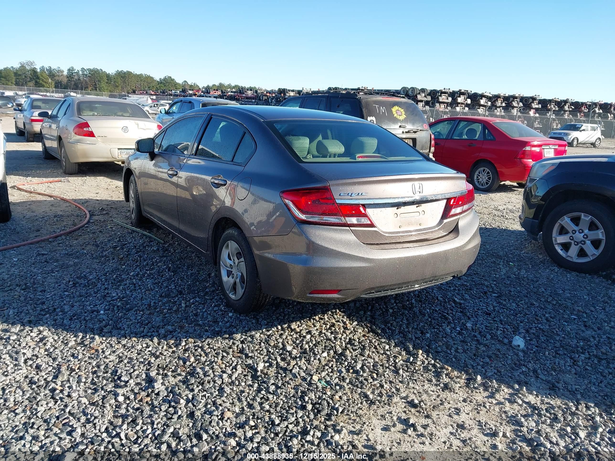 HONDA CIVIC image 3