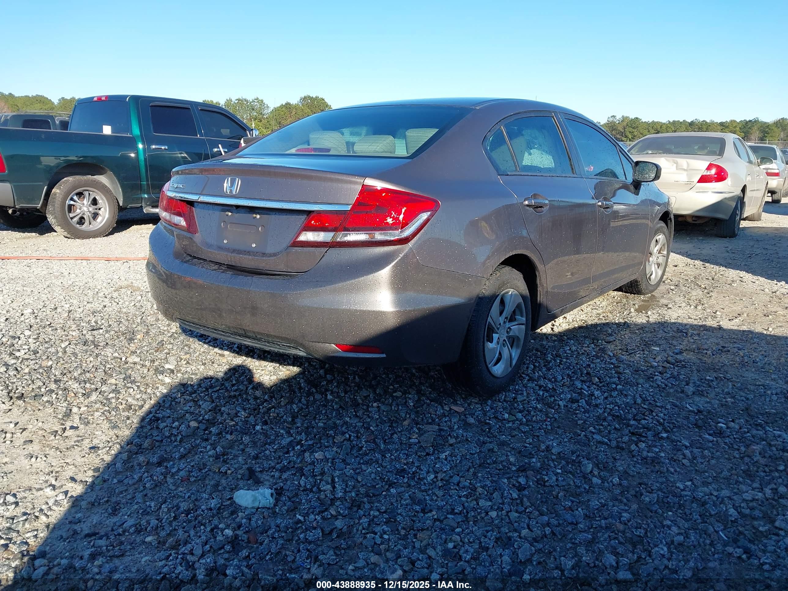 HONDA CIVIC image 4