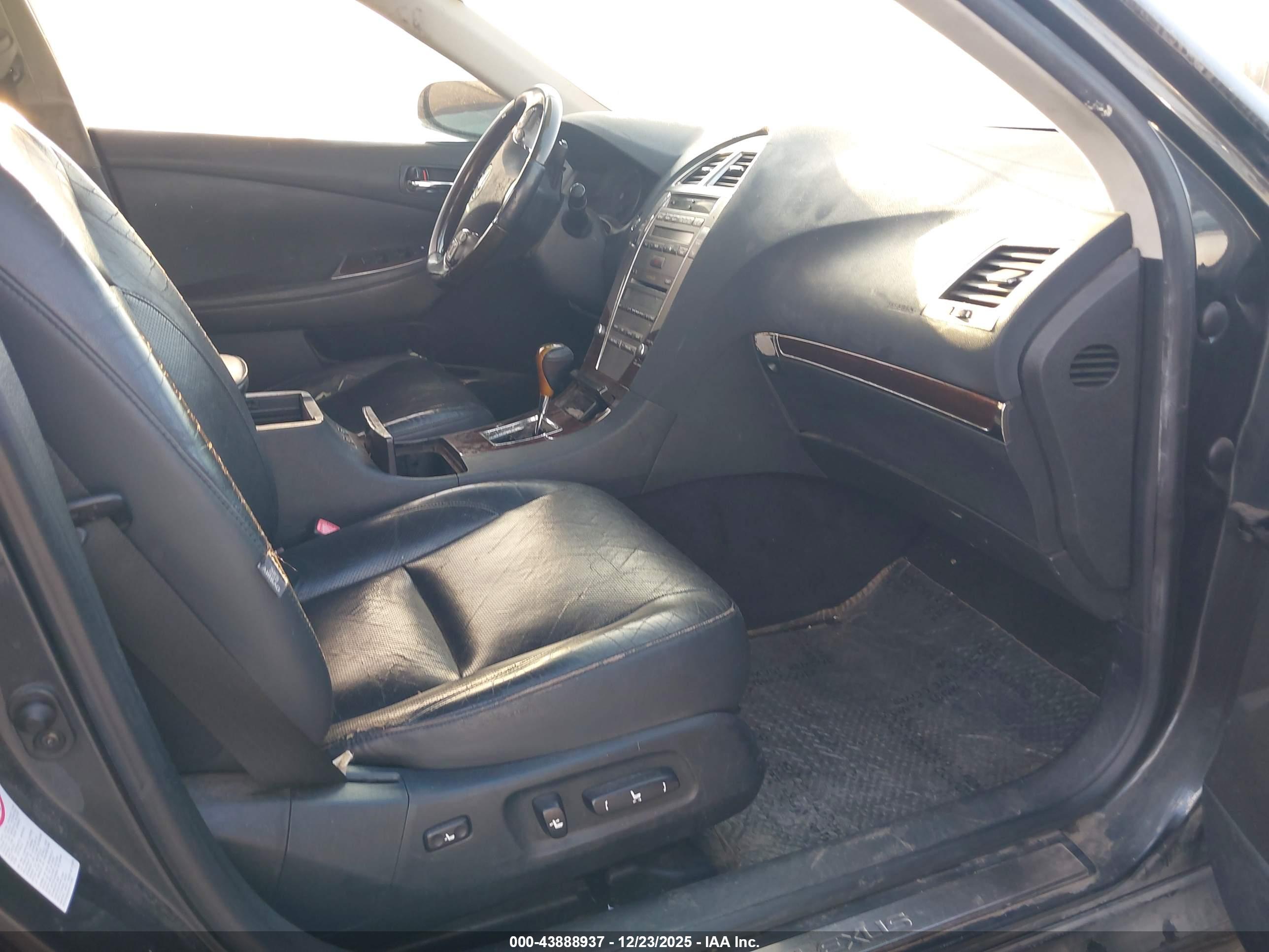 LEXUS ES image 5