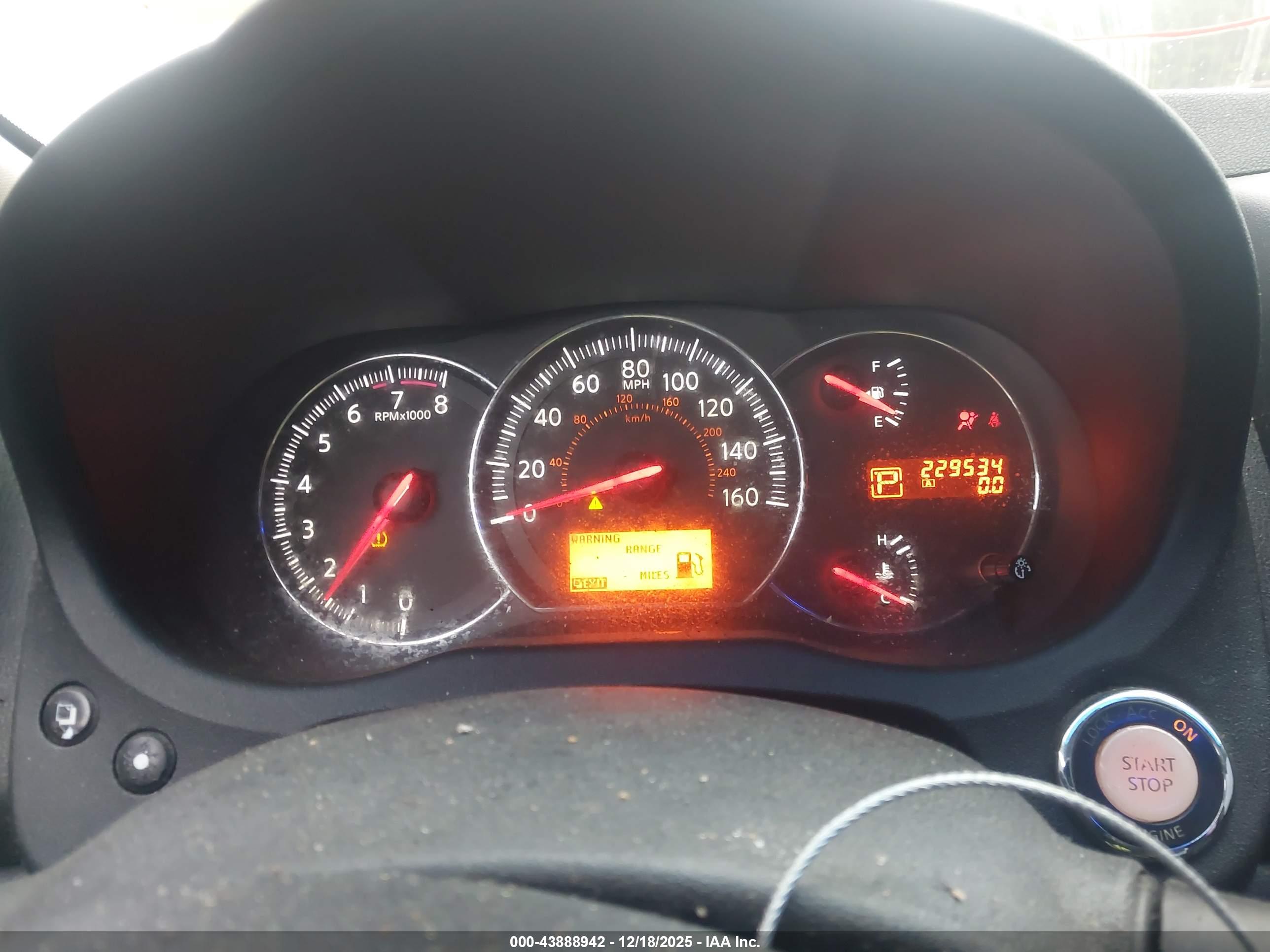 NISSAN MAXIMA image 7
