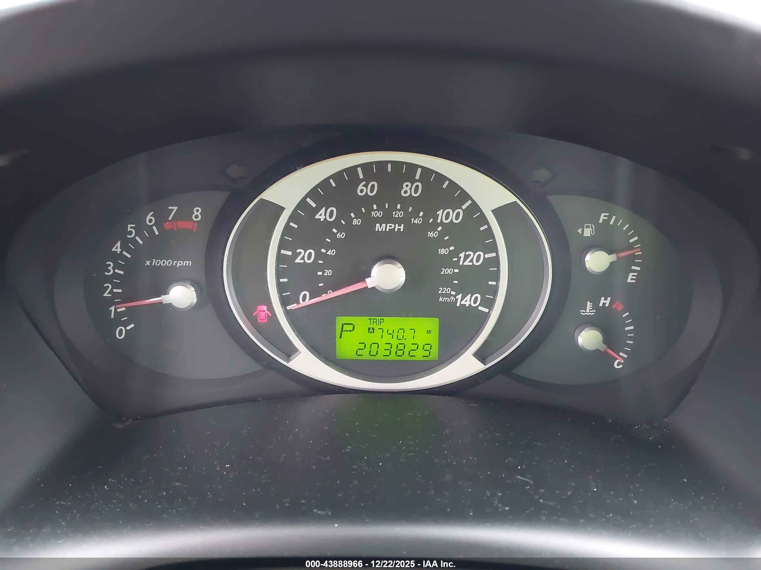 HYUNDAI TUCSON image 7
