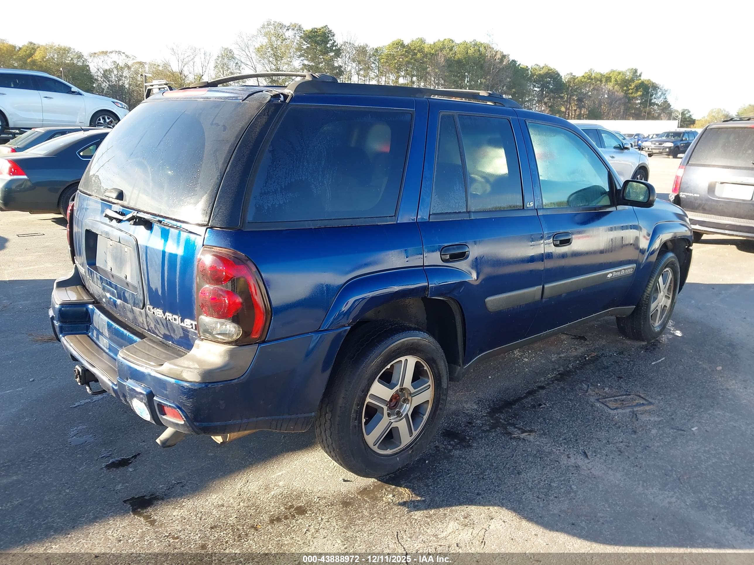 CHEVROLET TRAILBLAZER image 4