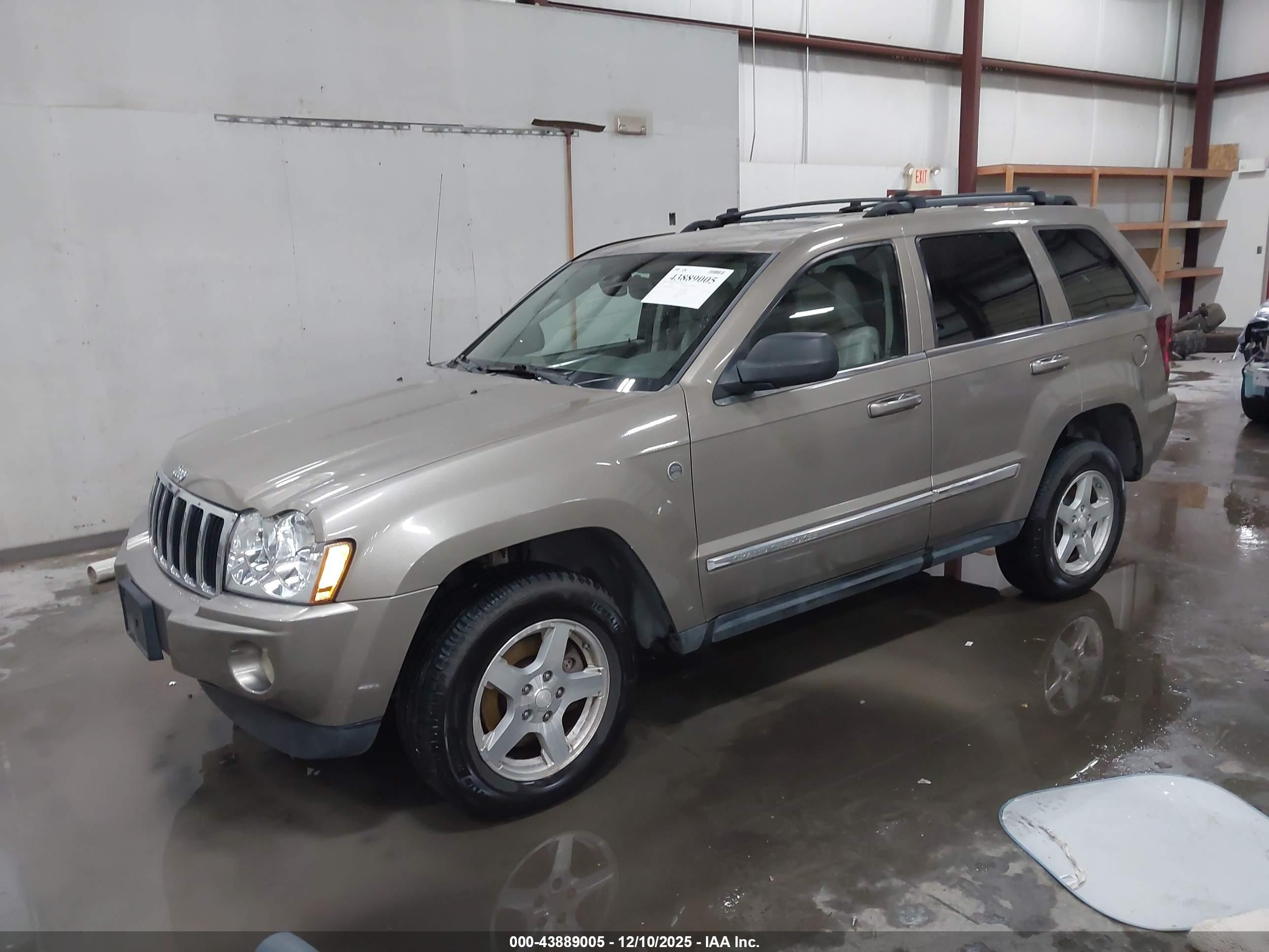 JEEP GRAND image 2