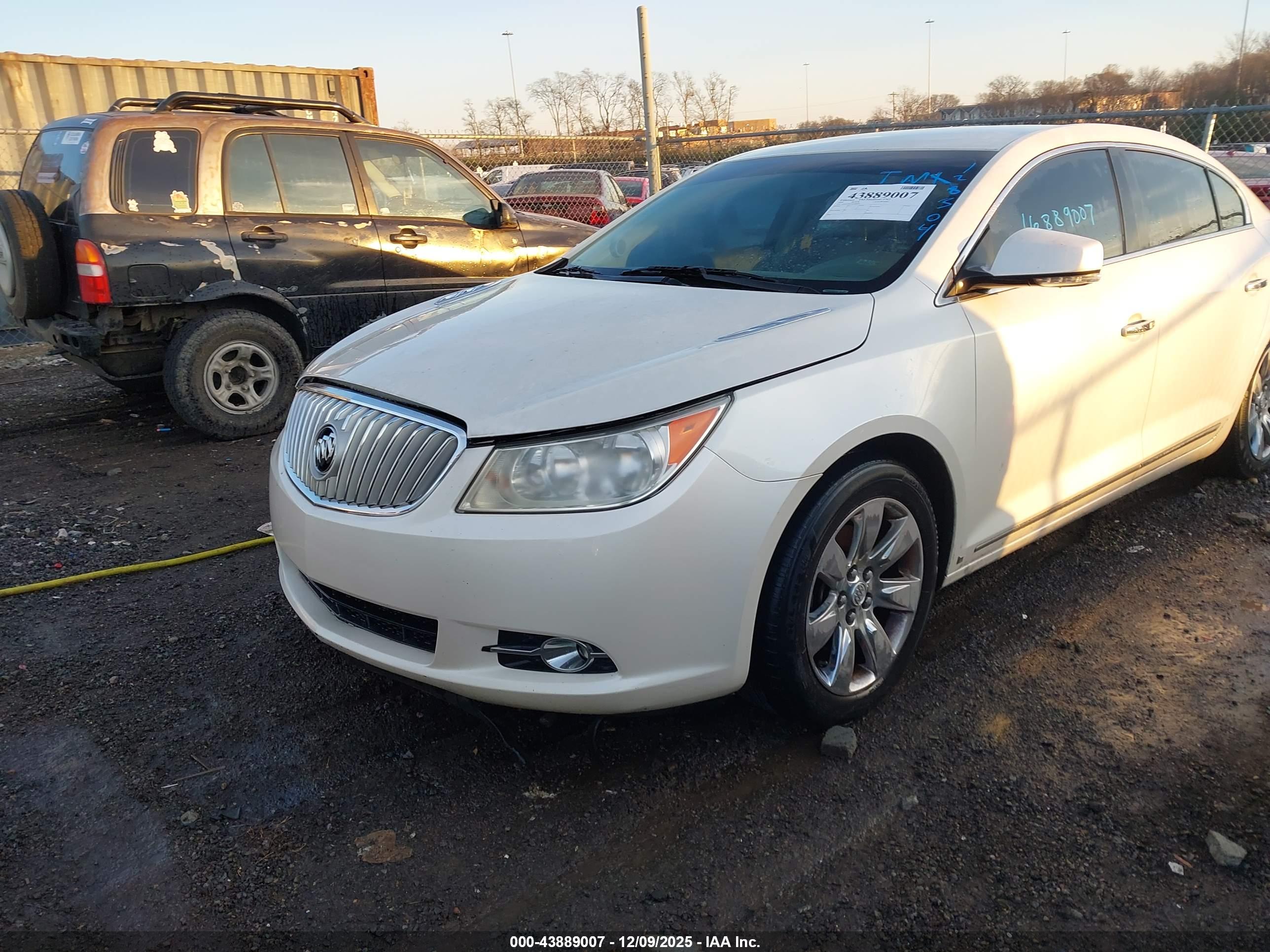 BUICK LACROSSE image 6