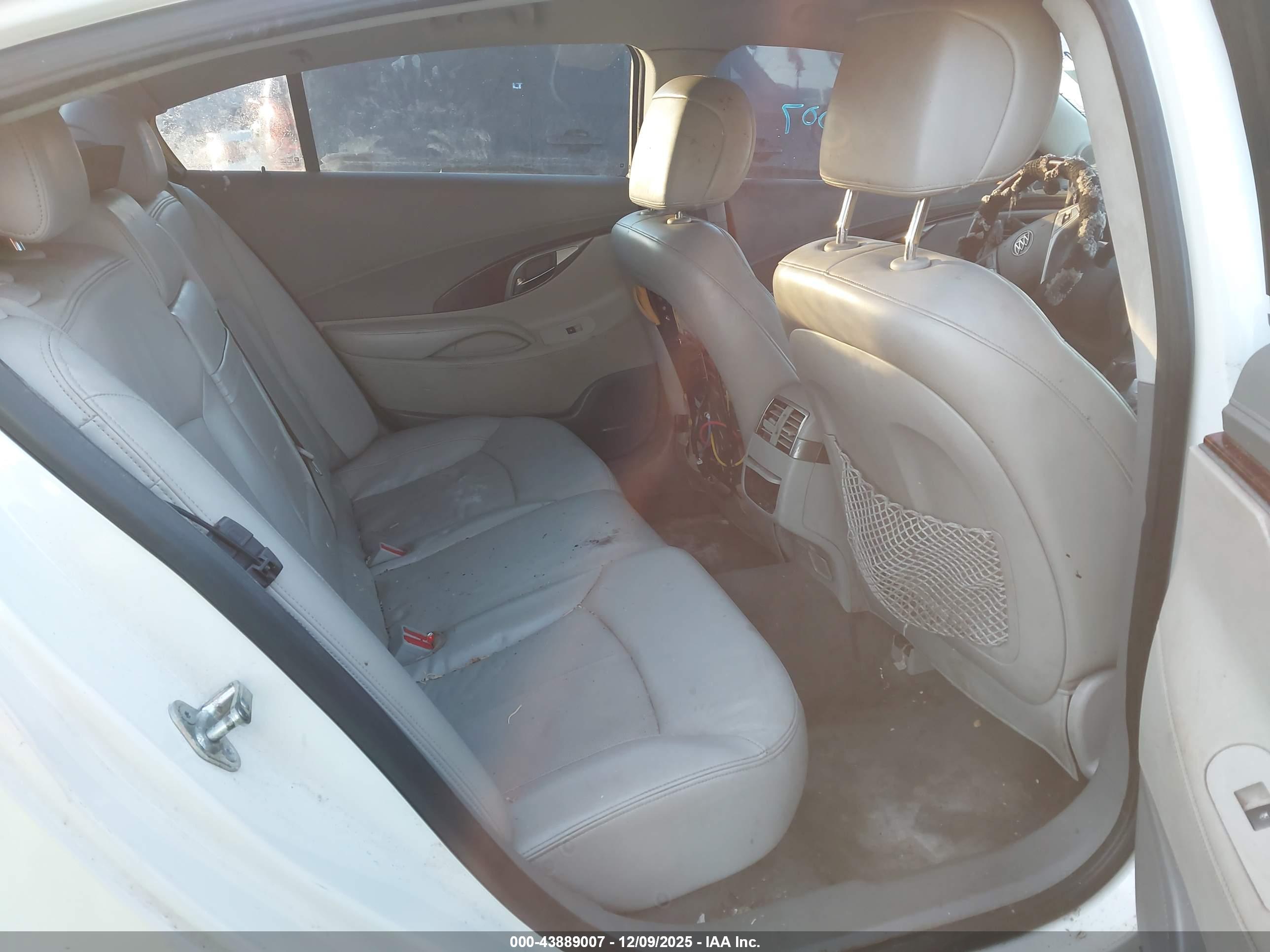 BUICK LACROSSE image 8