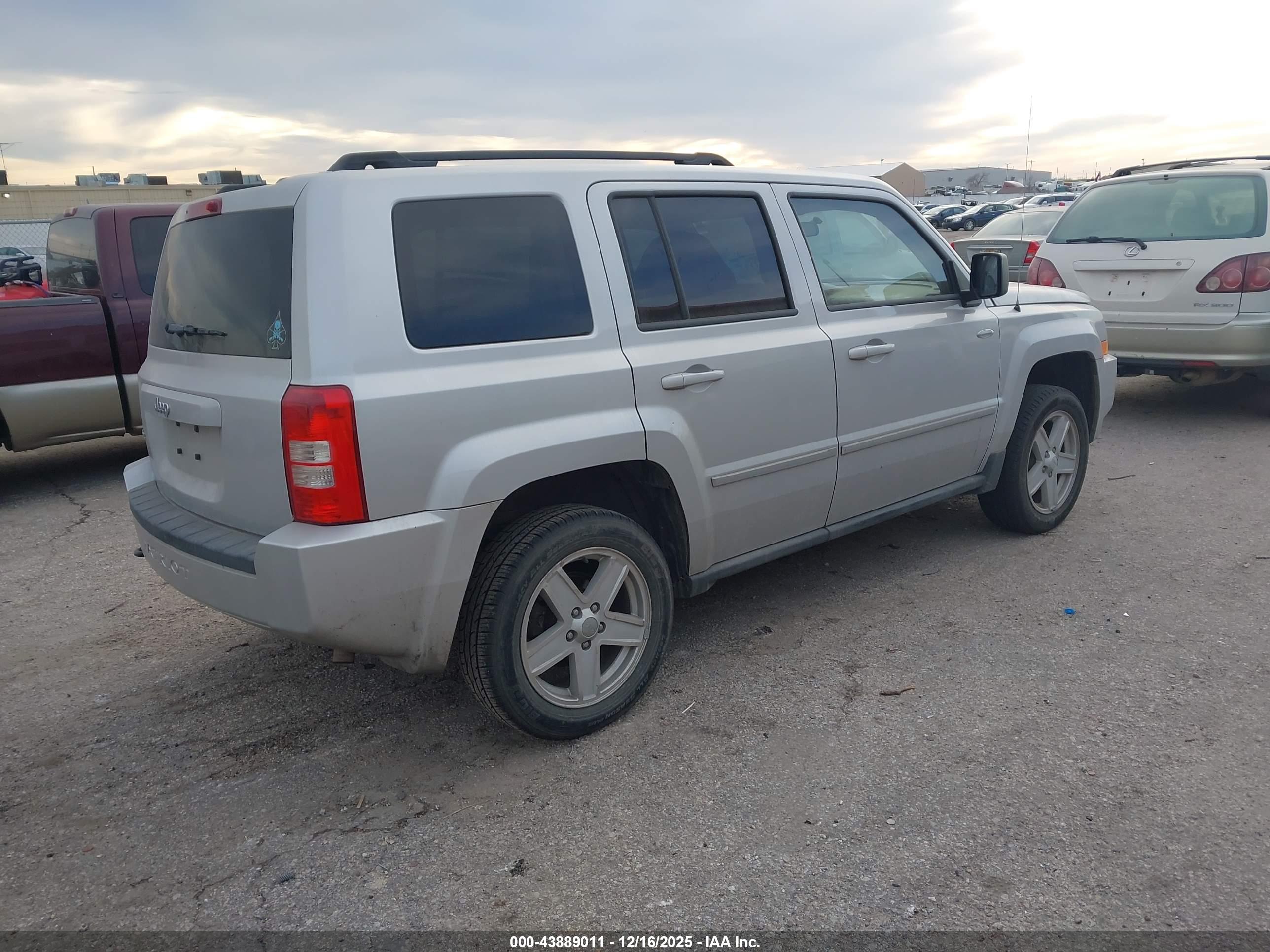 JEEP PATRIOT image 4