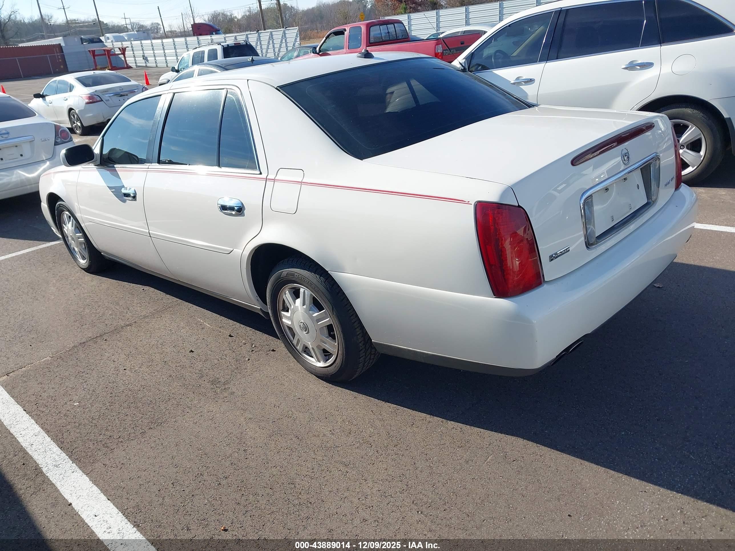 CADILLAC DEVILLE image 3