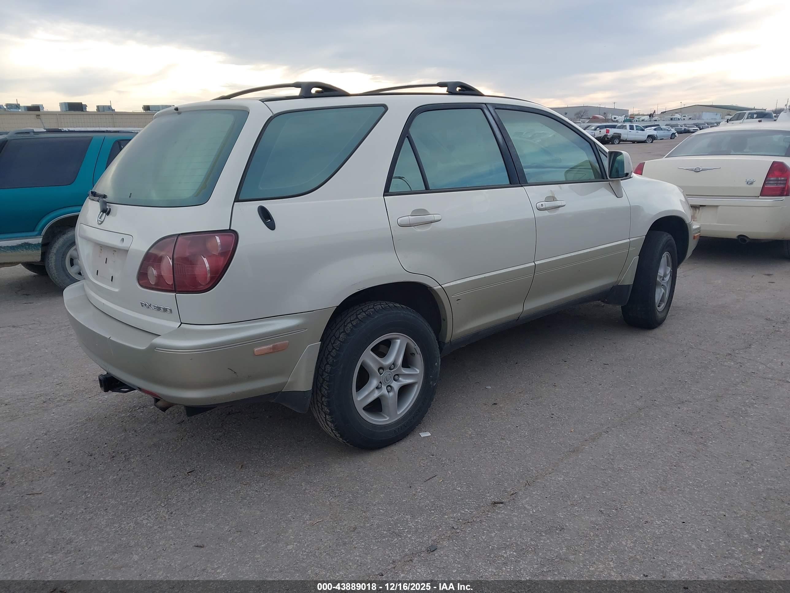 LEXUS RX image 4