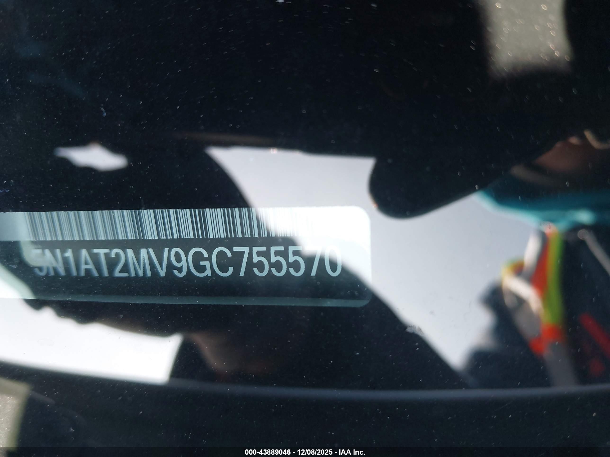 NISSAN ROGUE image 9
