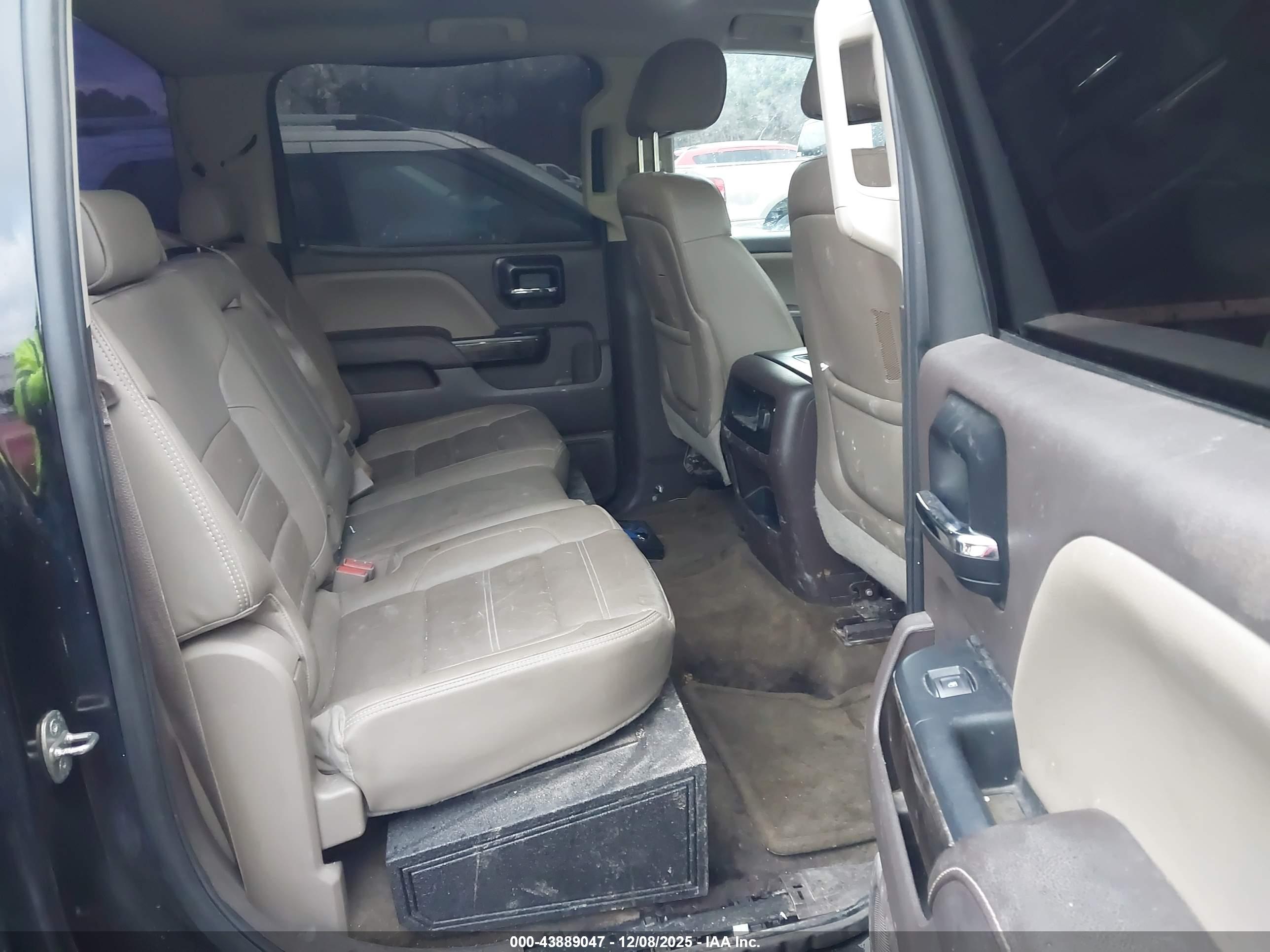 GMC SIERRA image 8