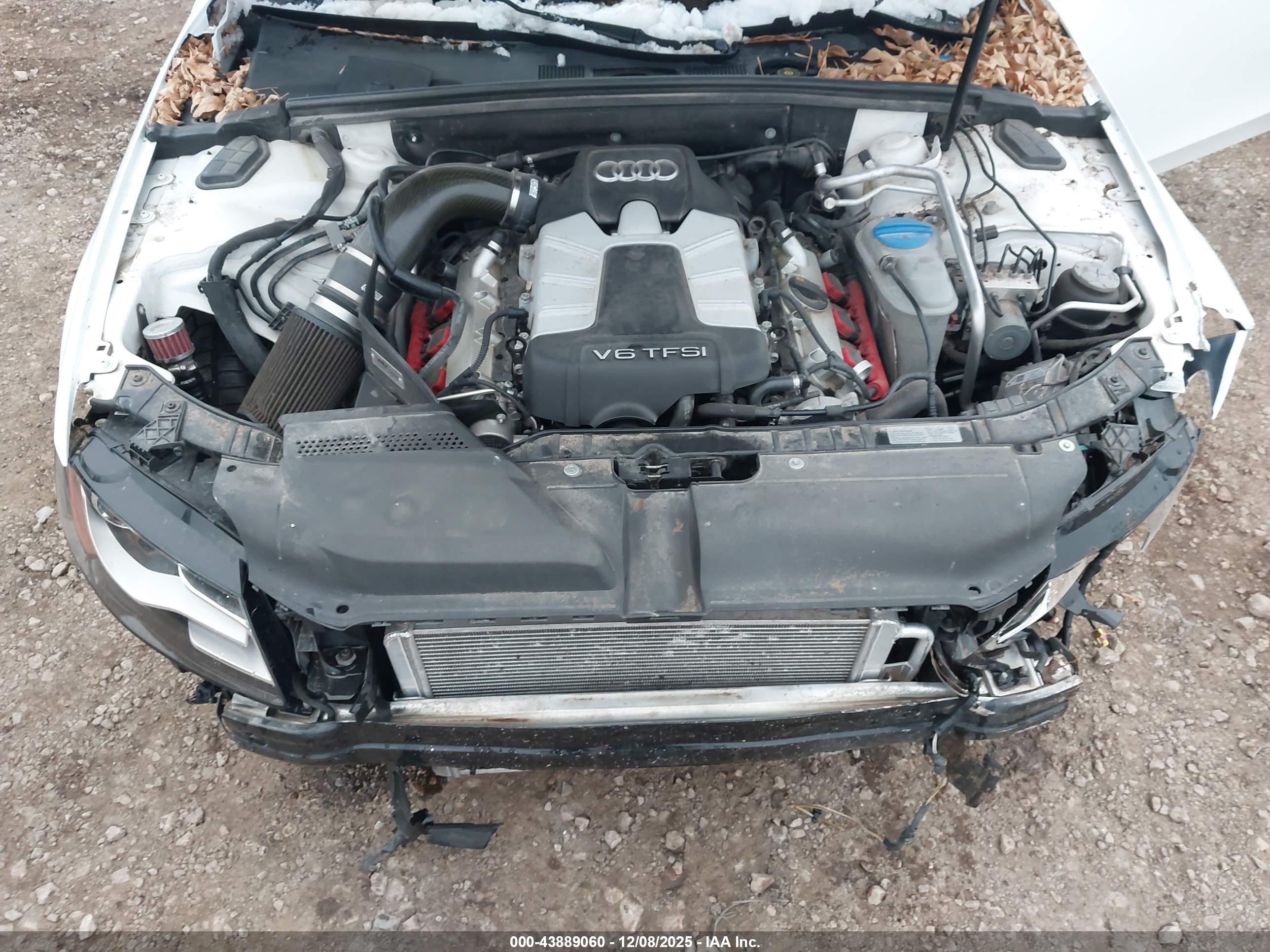 AUDI S4 image 10