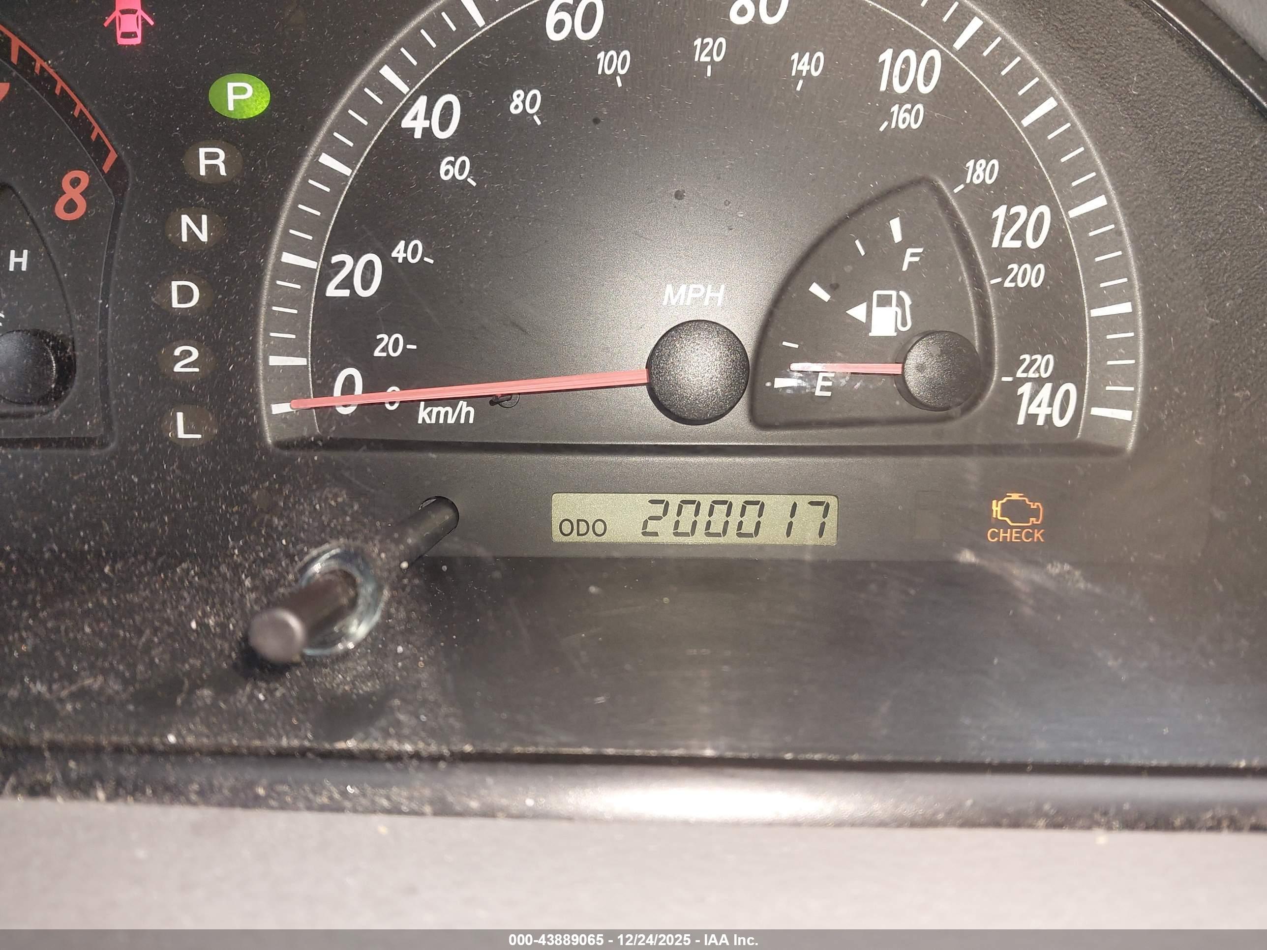 TOYOTA CAMRY image 7