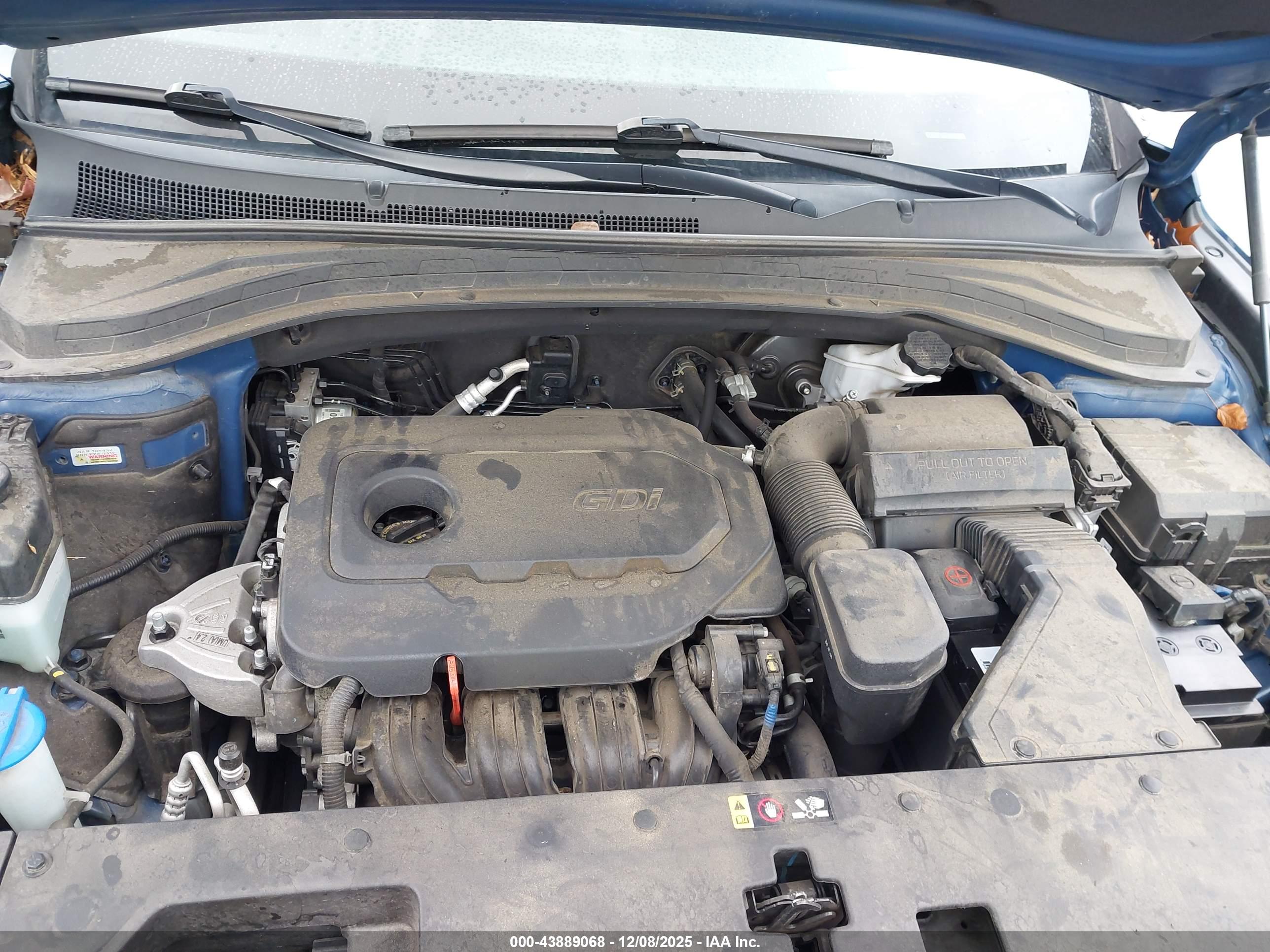 HYUNDAI SANTA image 10