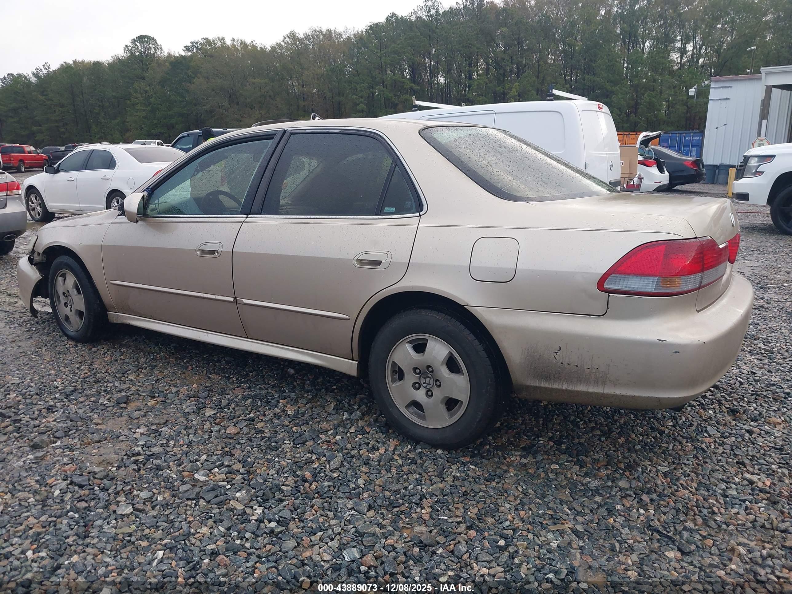 HONDA ACCORD image 3