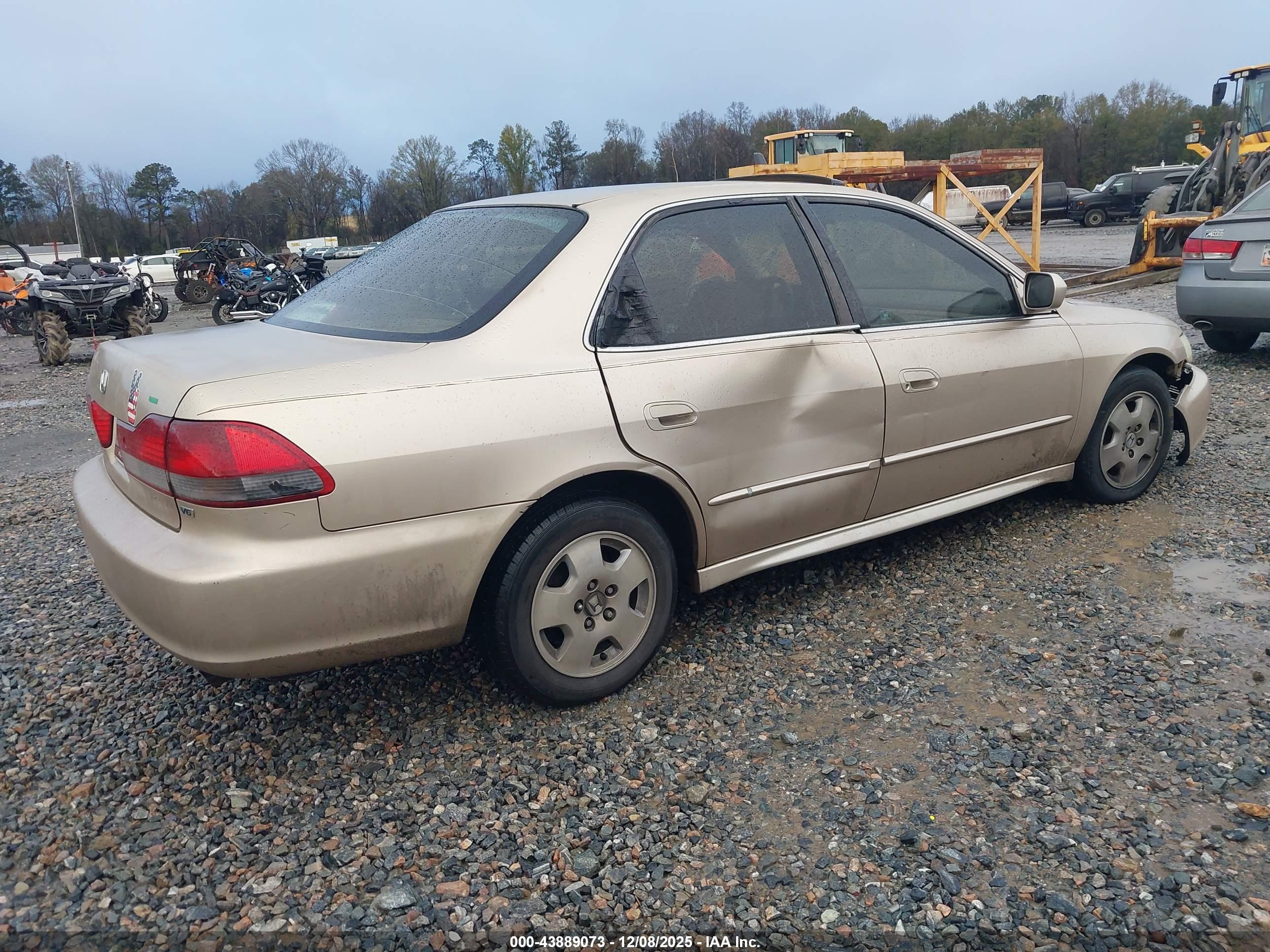 HONDA ACCORD image 4
