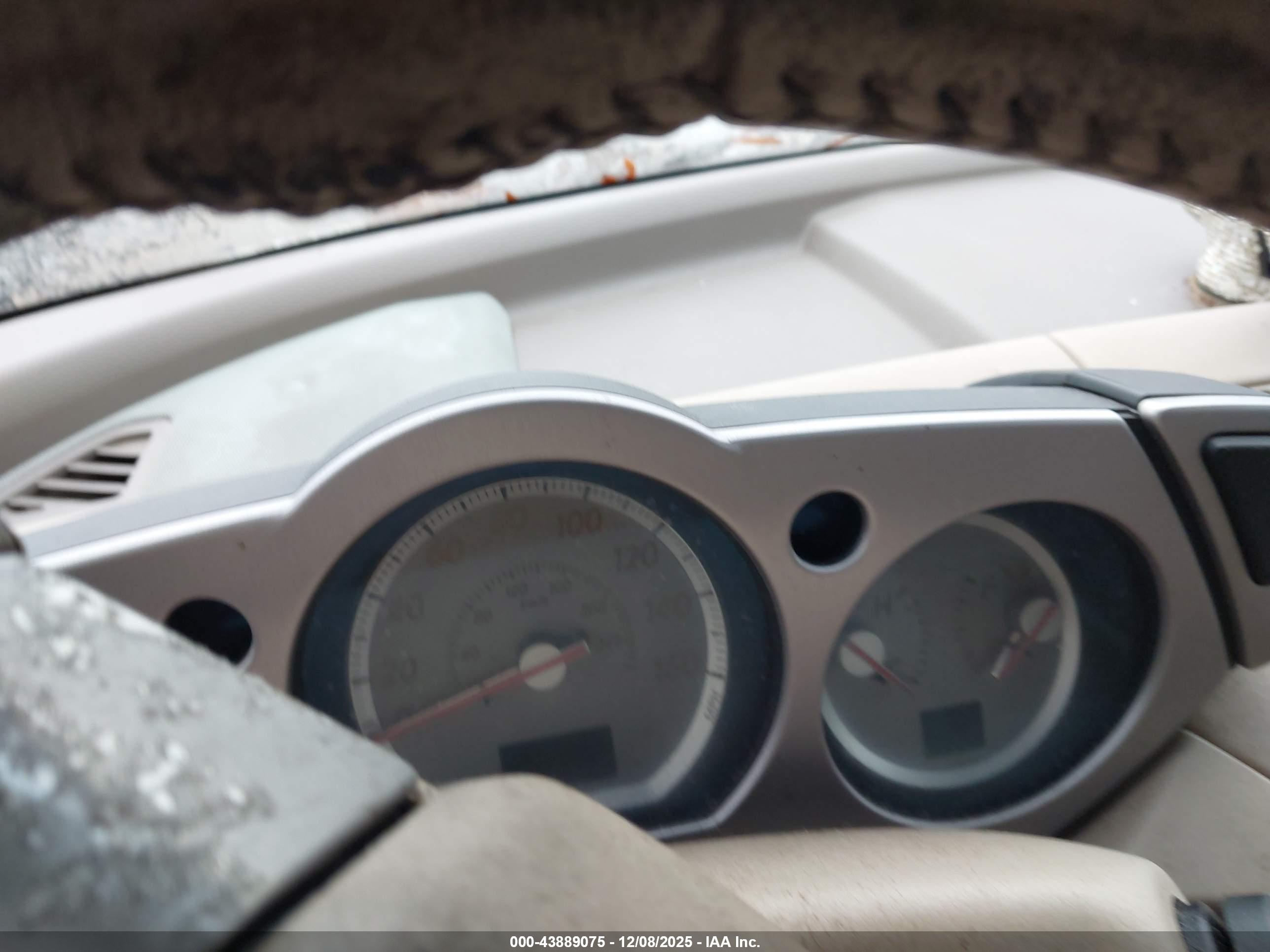 NISSAN MURANO image 7