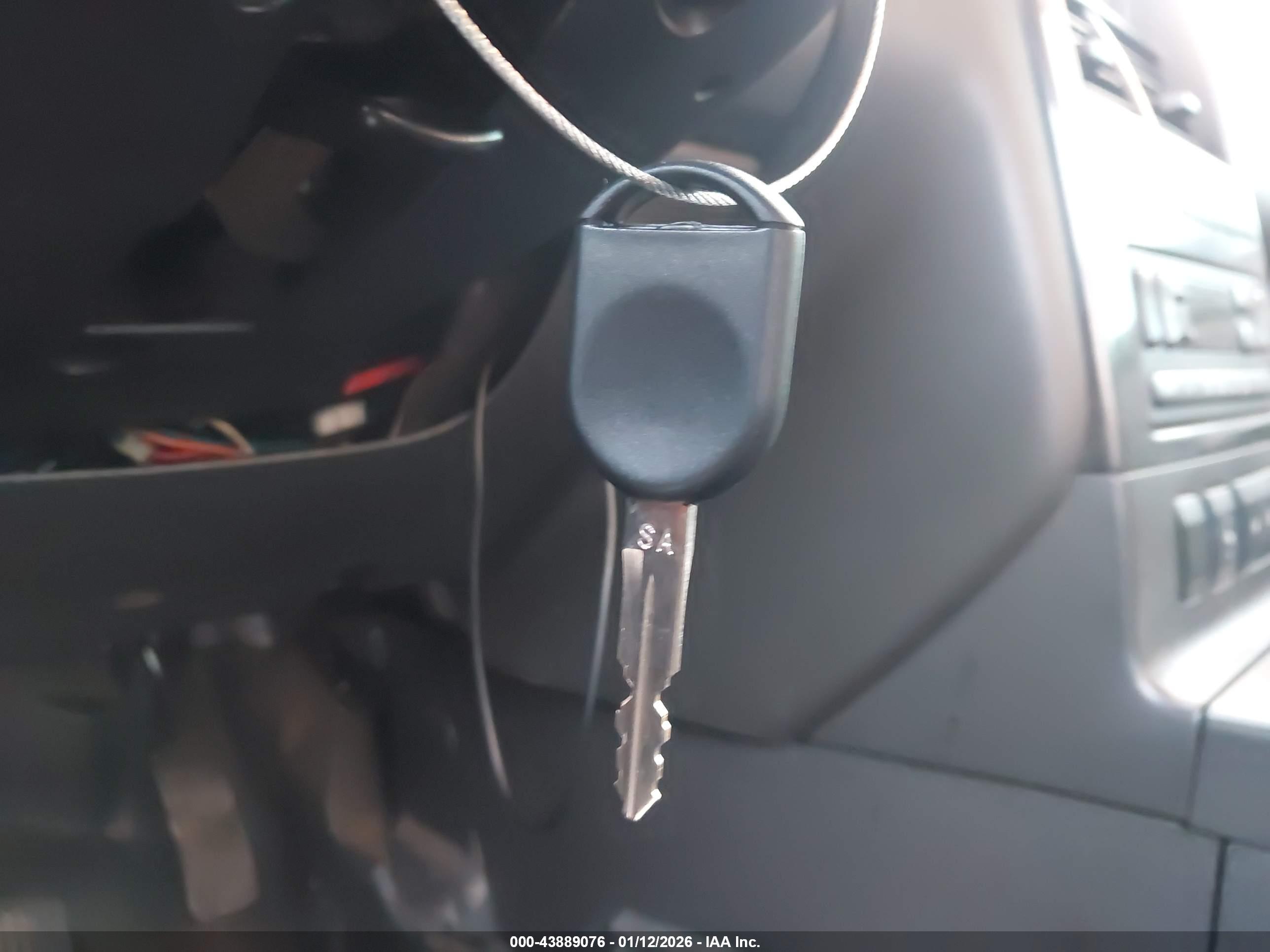 FORD EXPLORER image 11