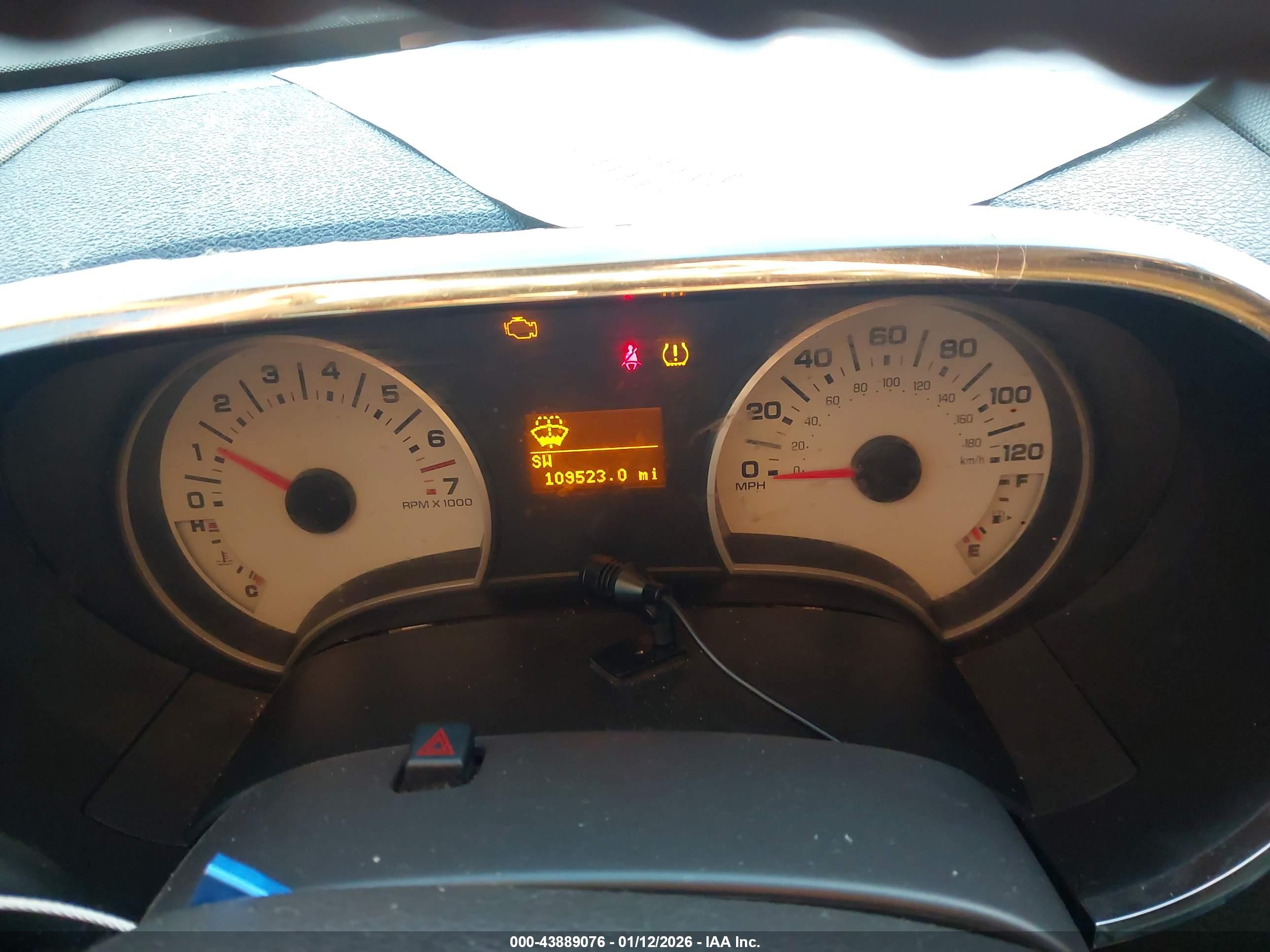 FORD EXPLORER image 7