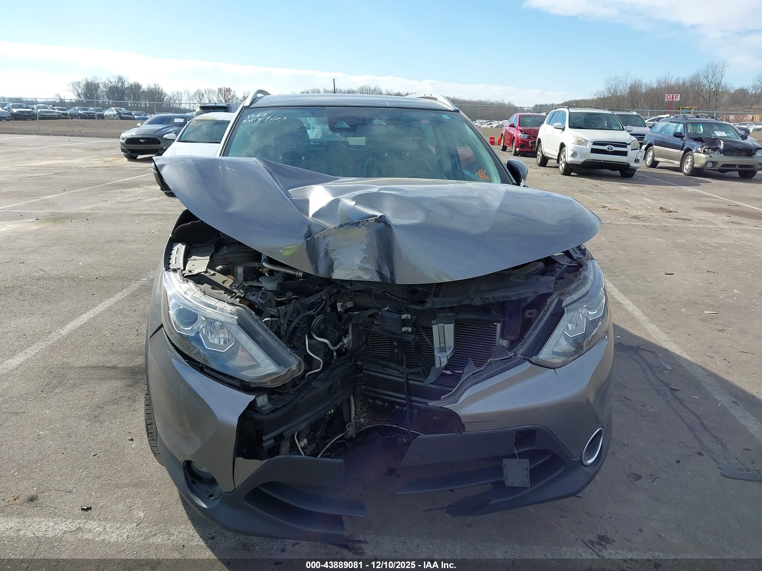 NISSAN ROGUE image 6