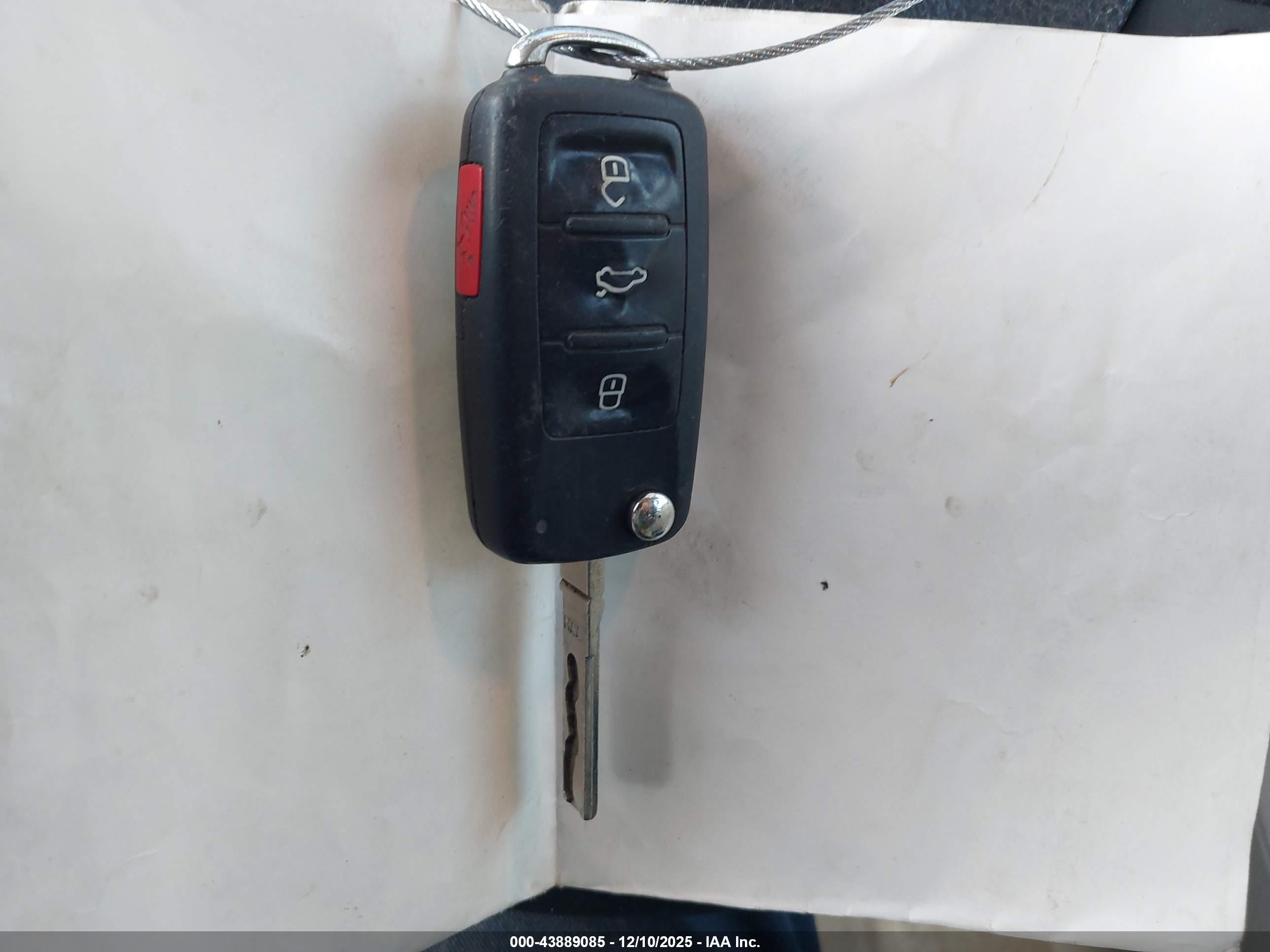 VOLKSWAGEN PASSAT image 11