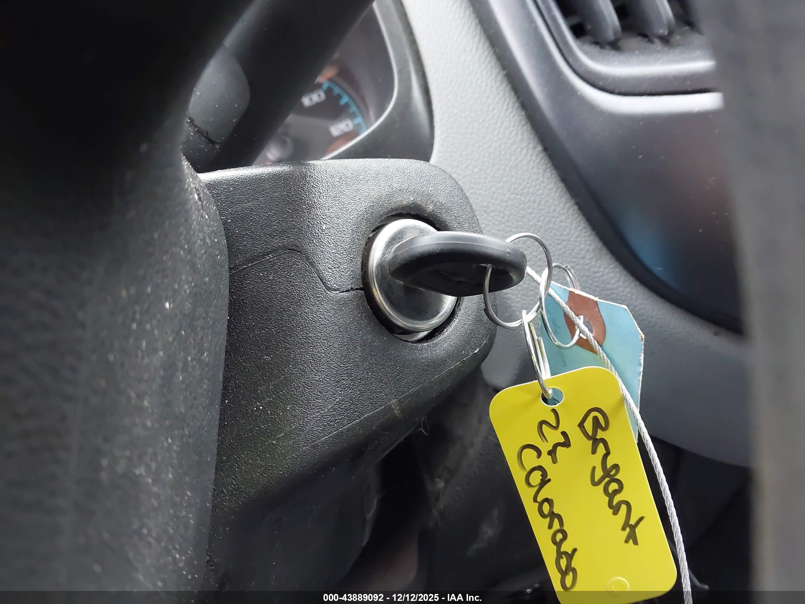 CHEVROLET COLORADO image 11