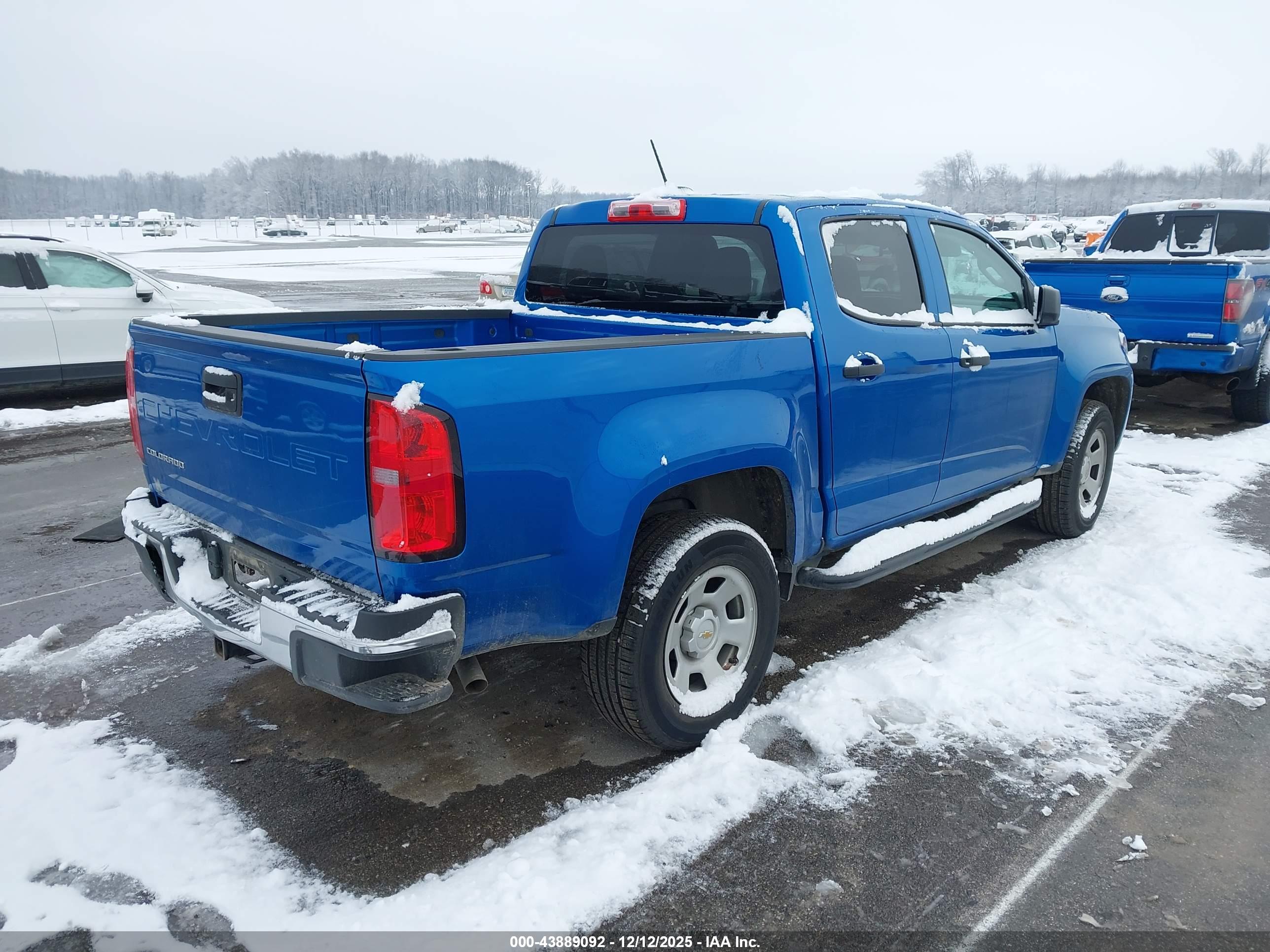 CHEVROLET COLORADO image 4