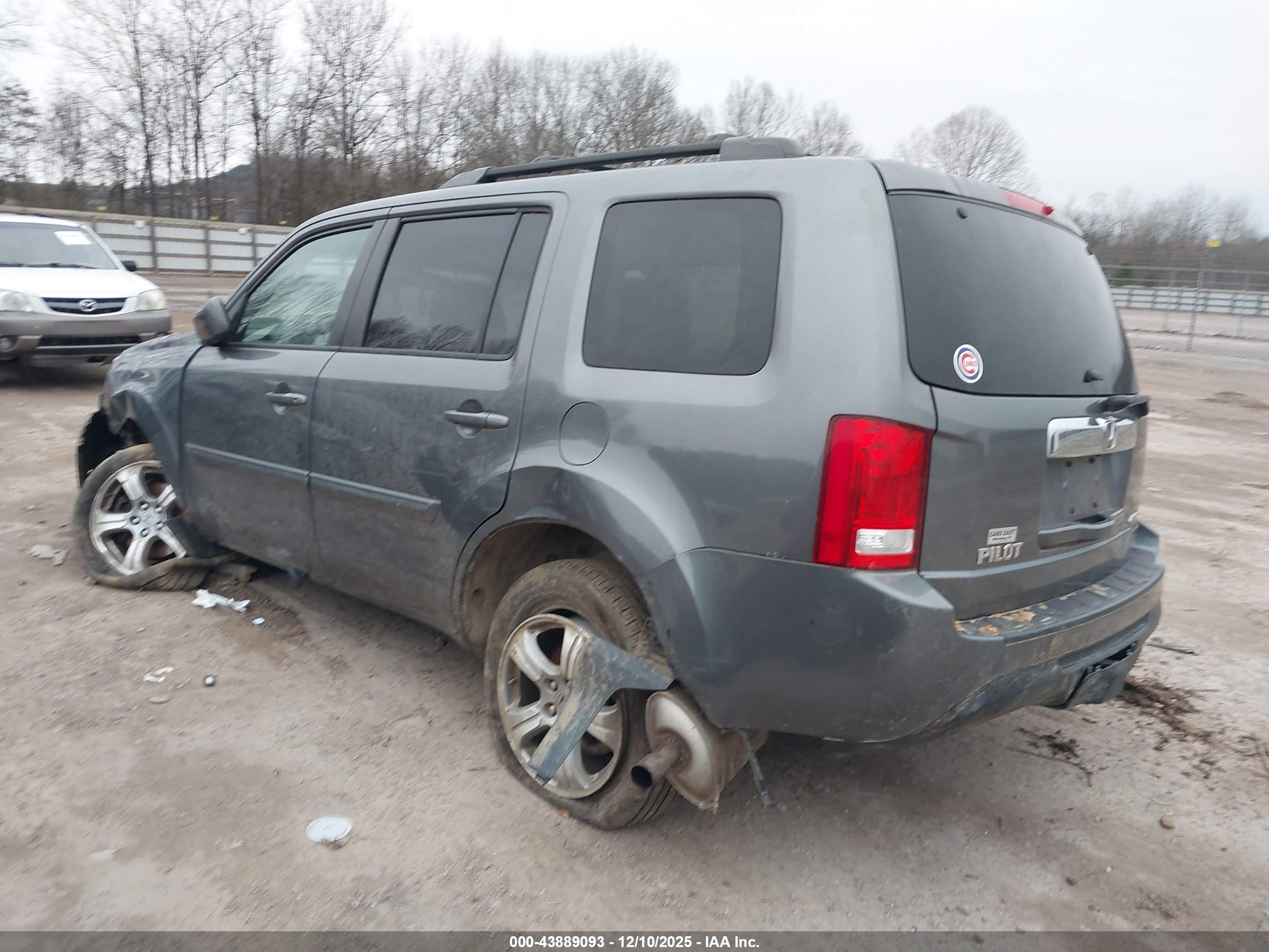 HONDA PILOT image 3