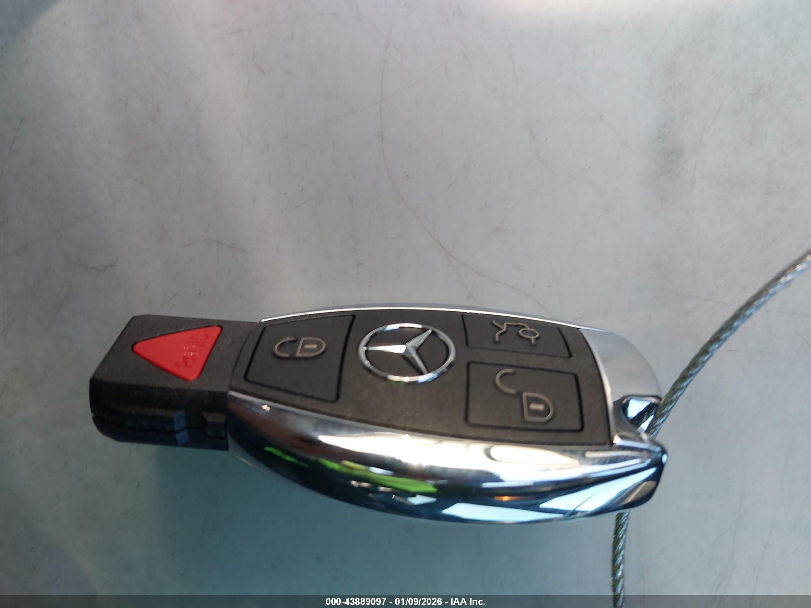 MERCEDES-BENZ C image 11