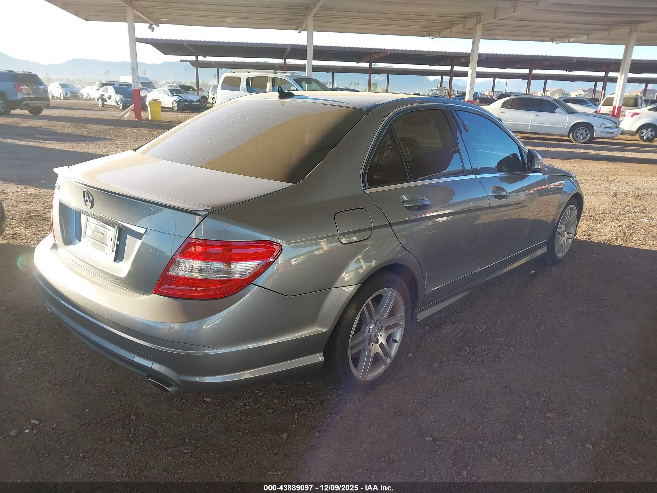 MERCEDES-BENZ C image 4