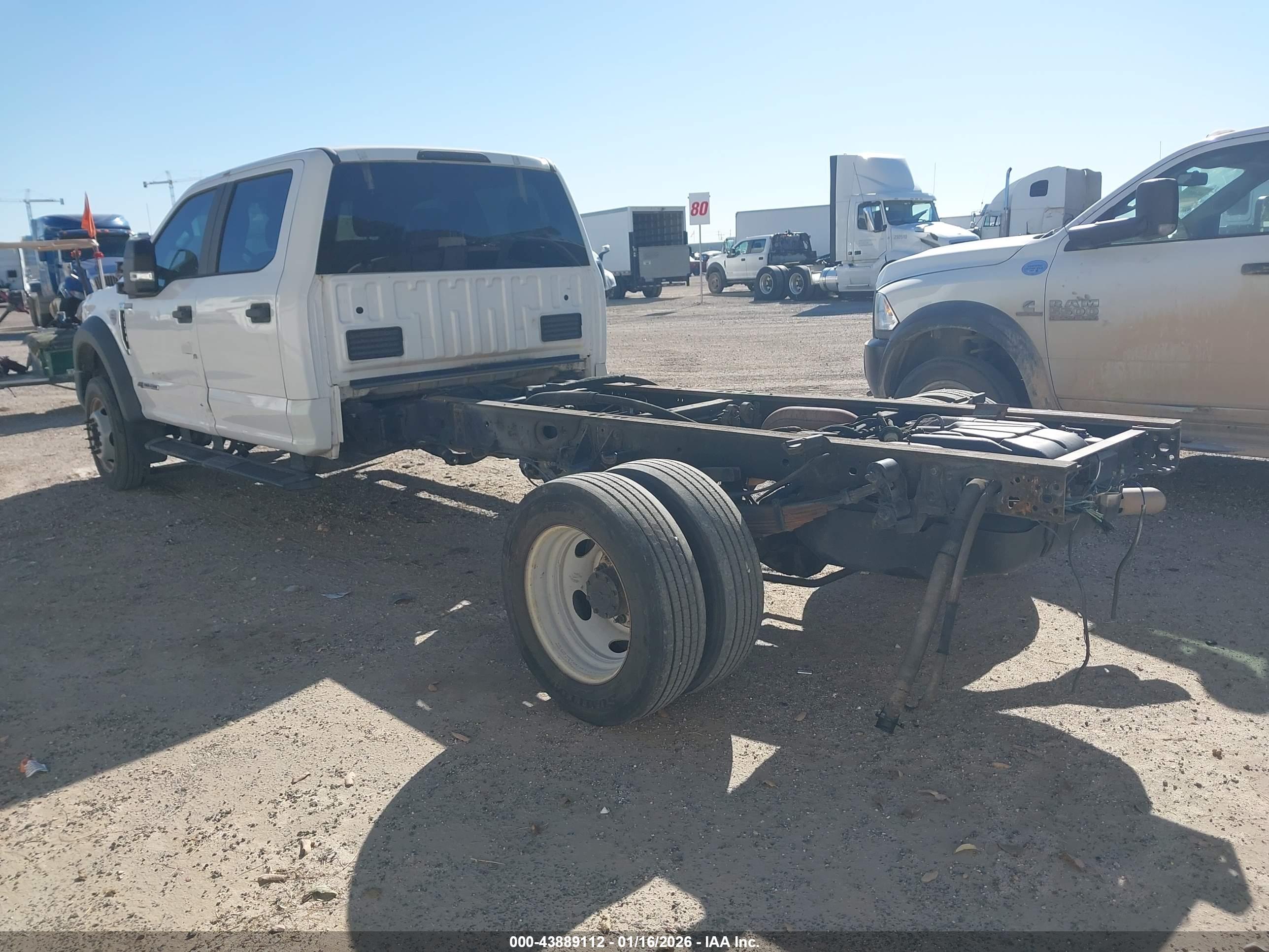 FORD F-550 image 3