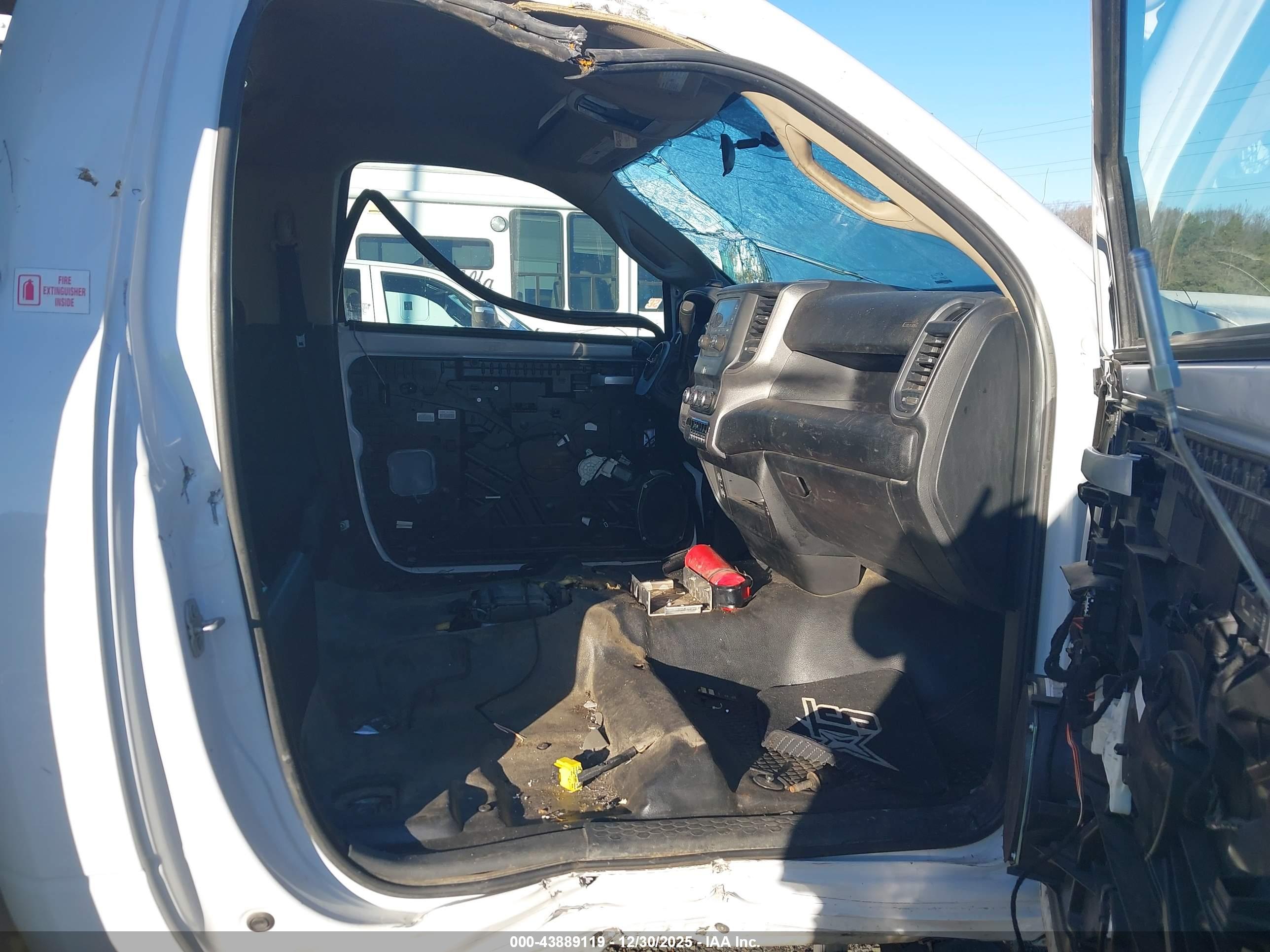 RAM 4500 image 8