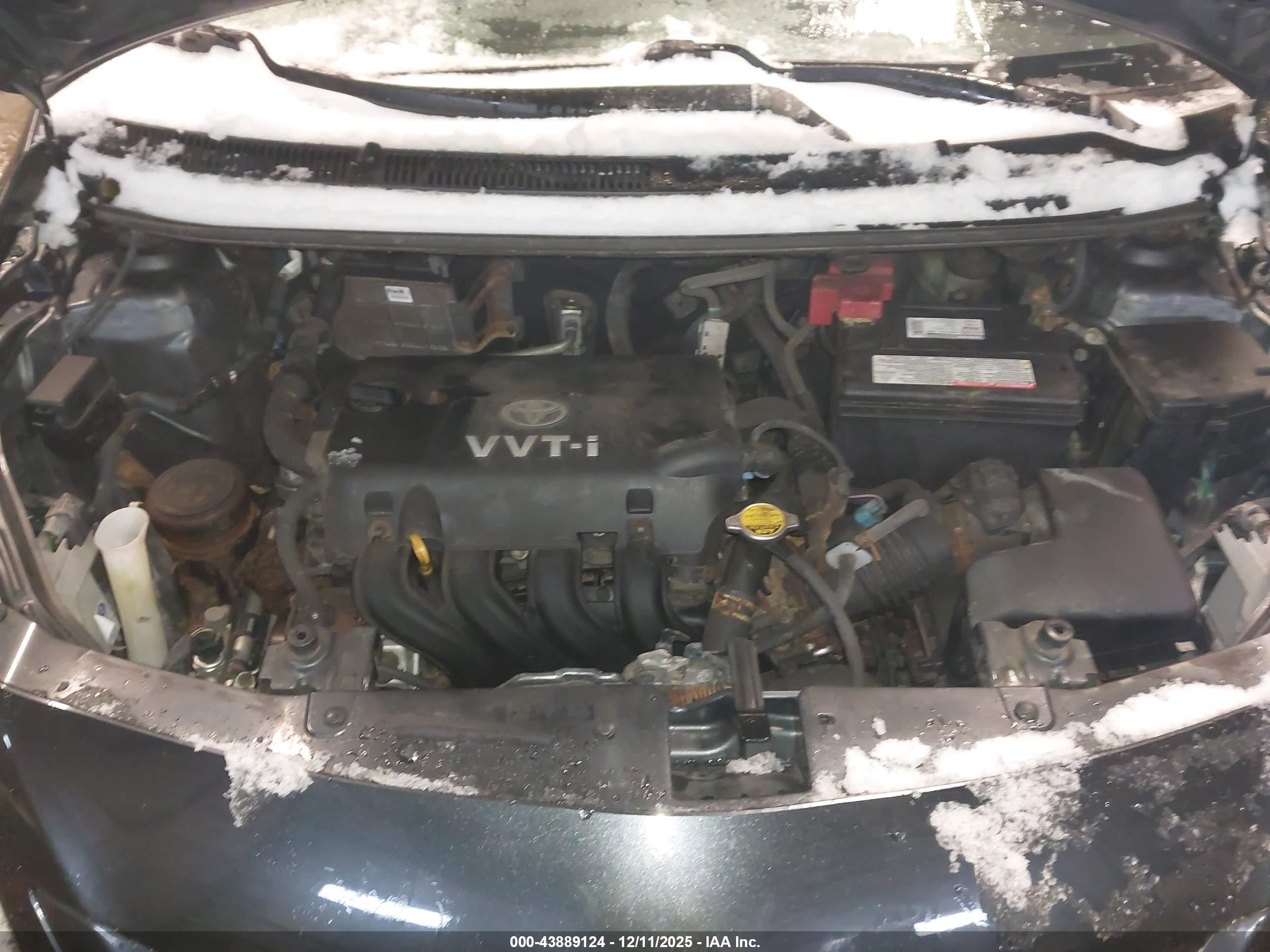 TOYOTA YARIS image 10