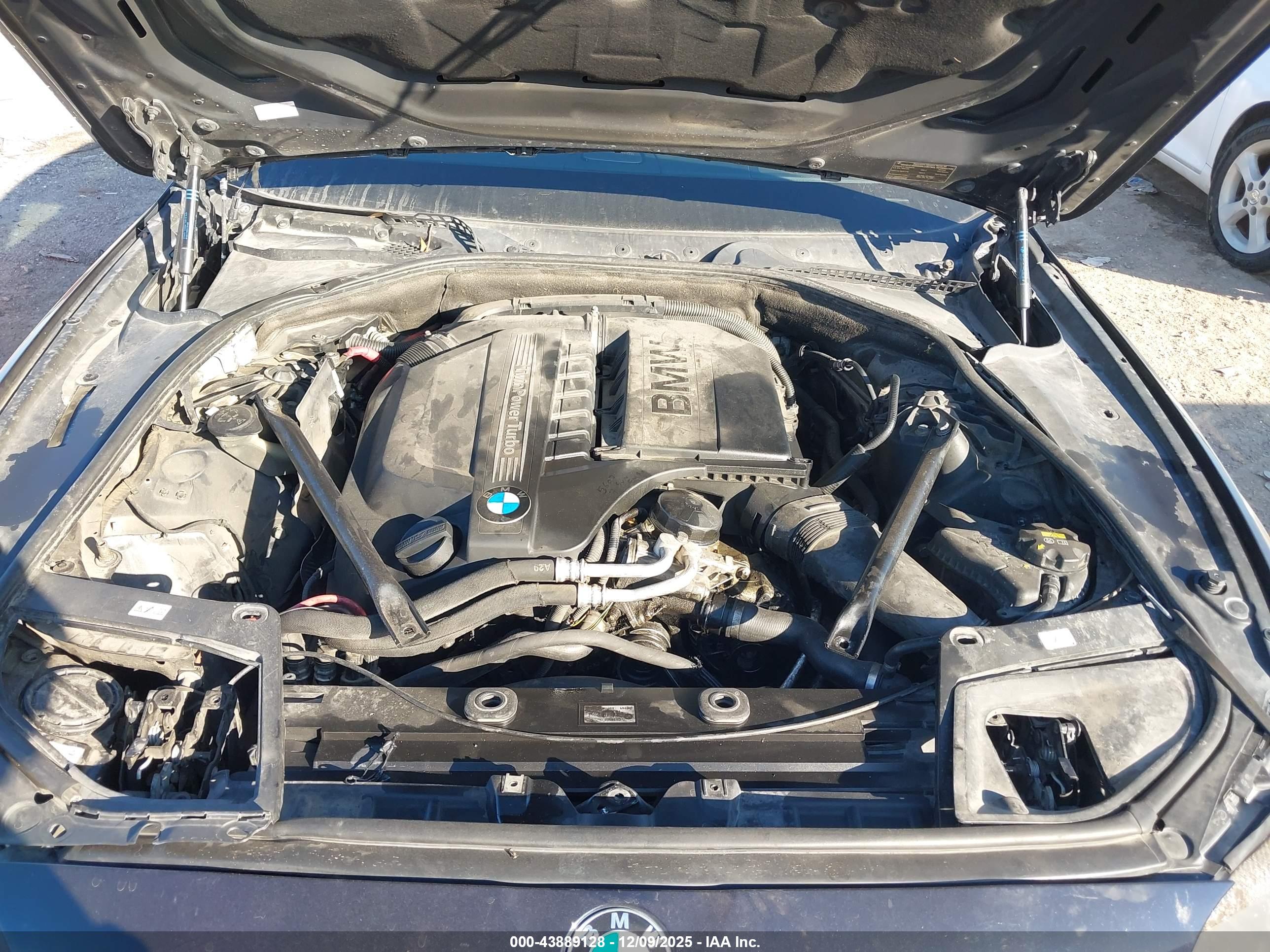 BMW 535I image 10