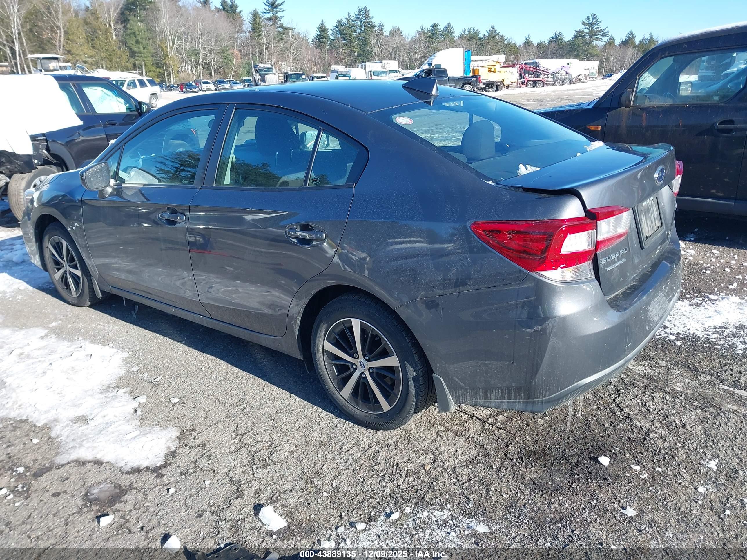 SUBARU IMPREZA image 3