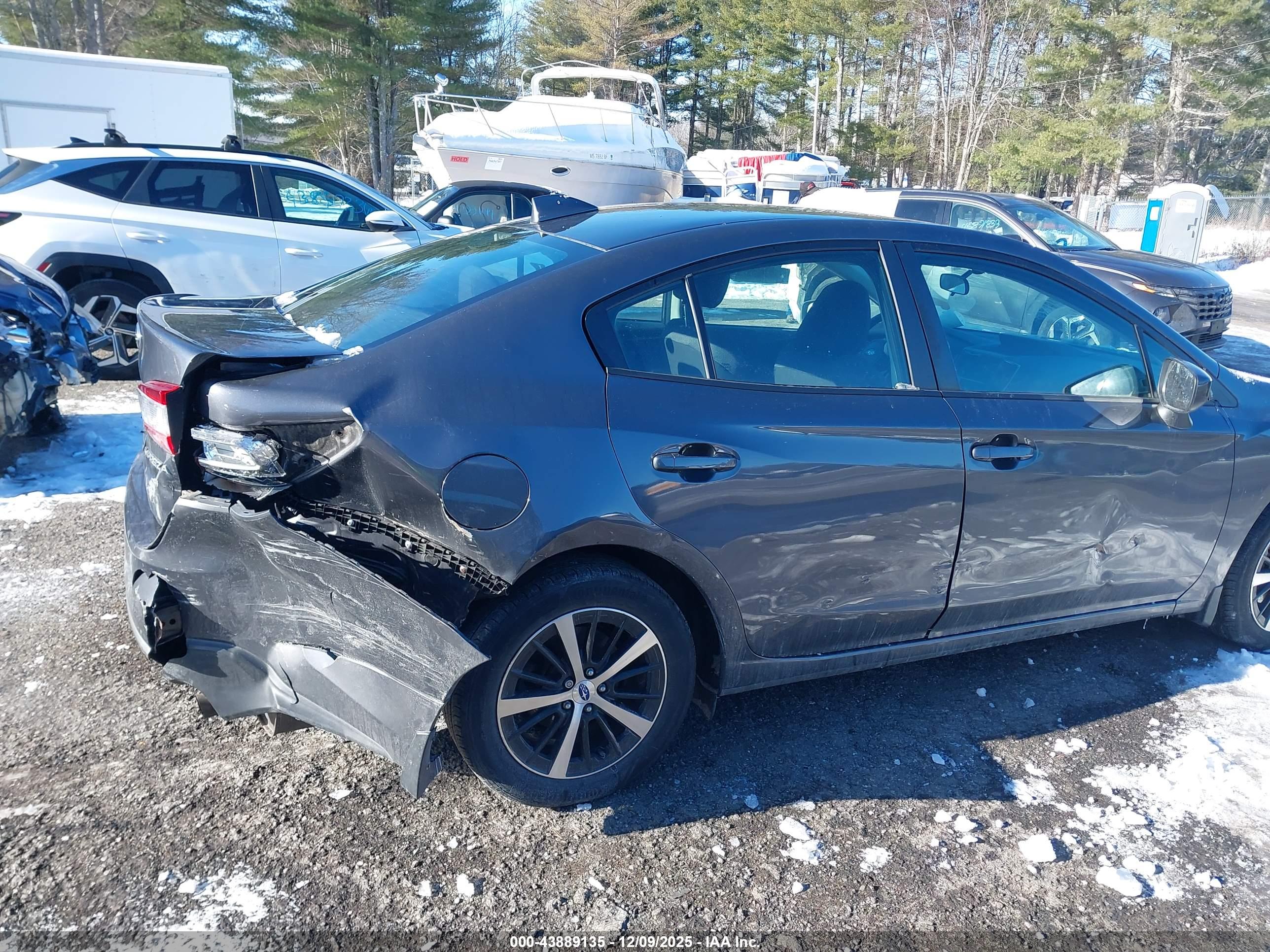 SUBARU IMPREZA image 6