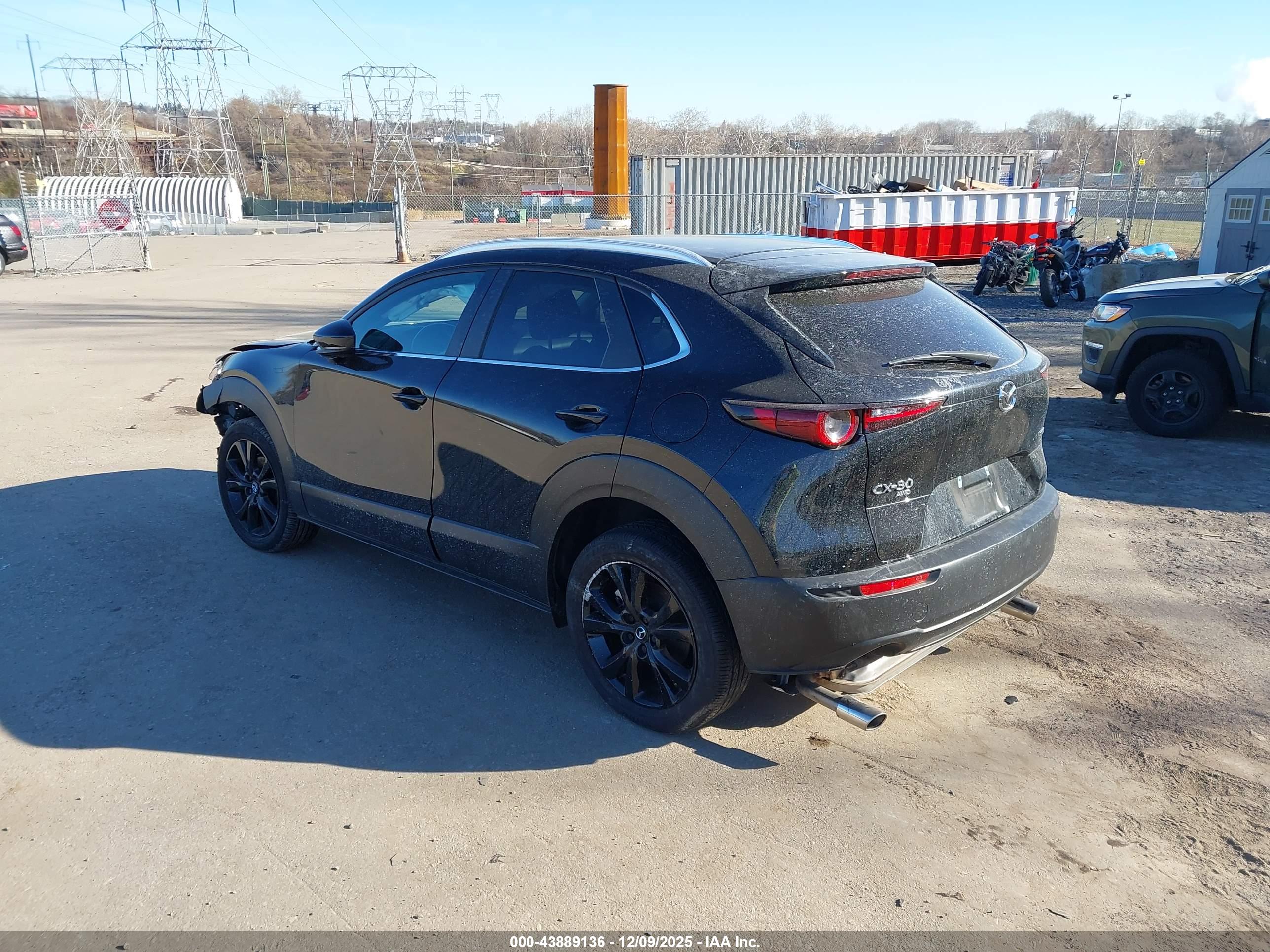 MAZDA CX-30 image 3