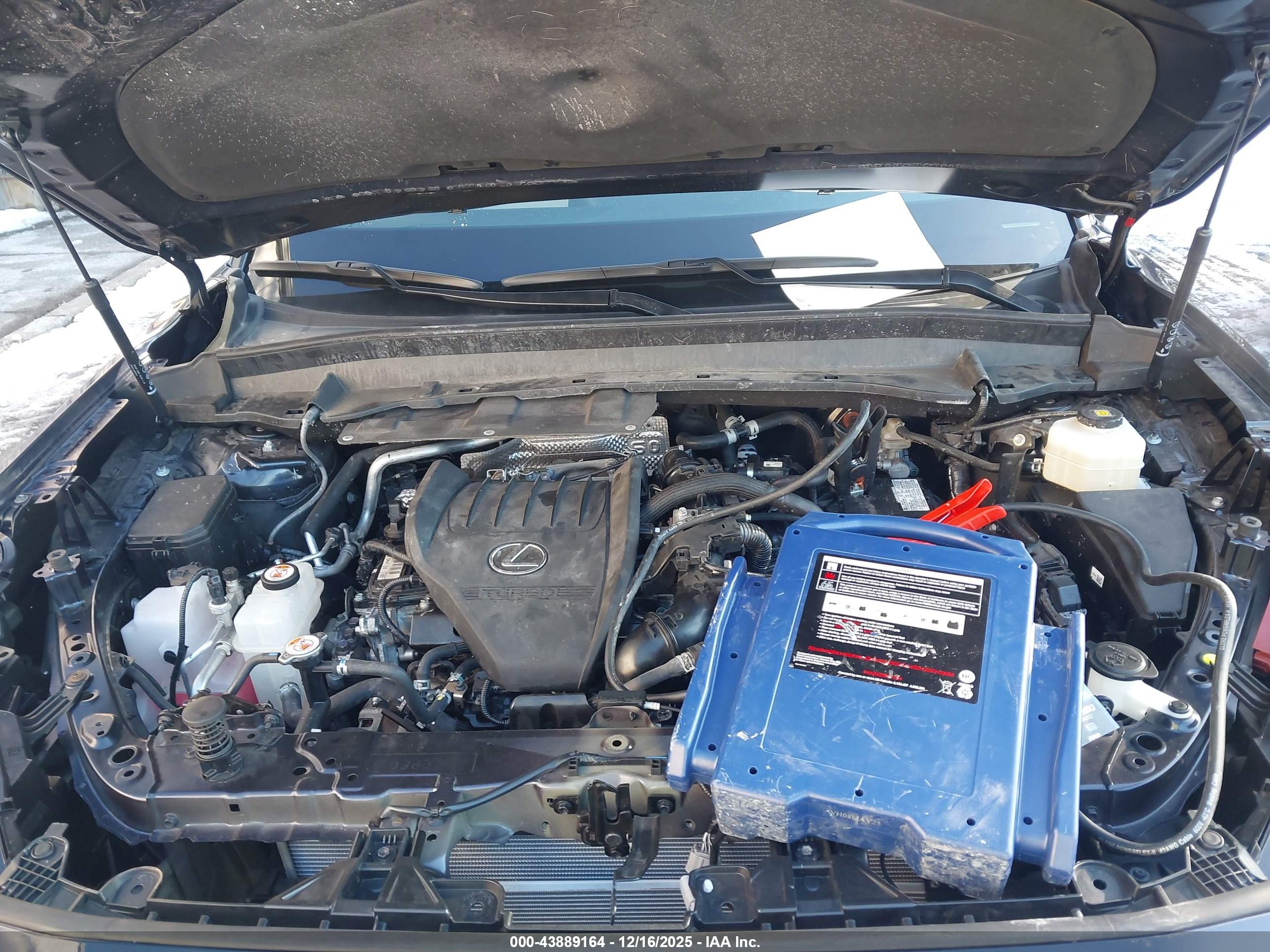 LEXUS TX image 10